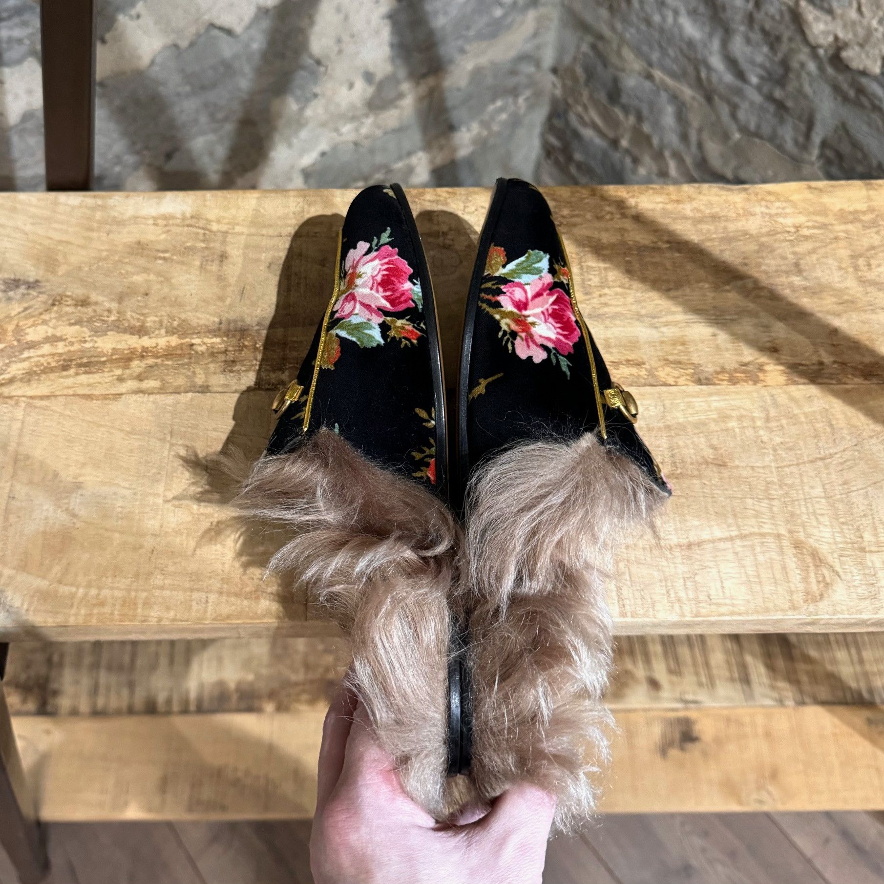 Gucci Gucci Black Velvet Floral Print Princetown Fur Lined Mules Size US 8 / IT 38 - 10 Thumbnail