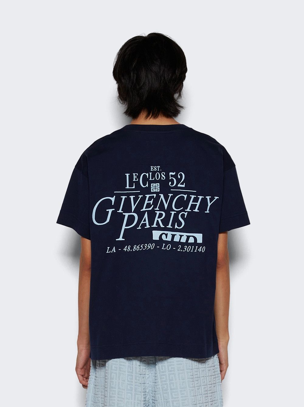 Givenchy o1mle0426 Graphic Short Sleeve T-Shirt in Navy Size US S / EU 44-46 / 1 - 5 Thumbnail