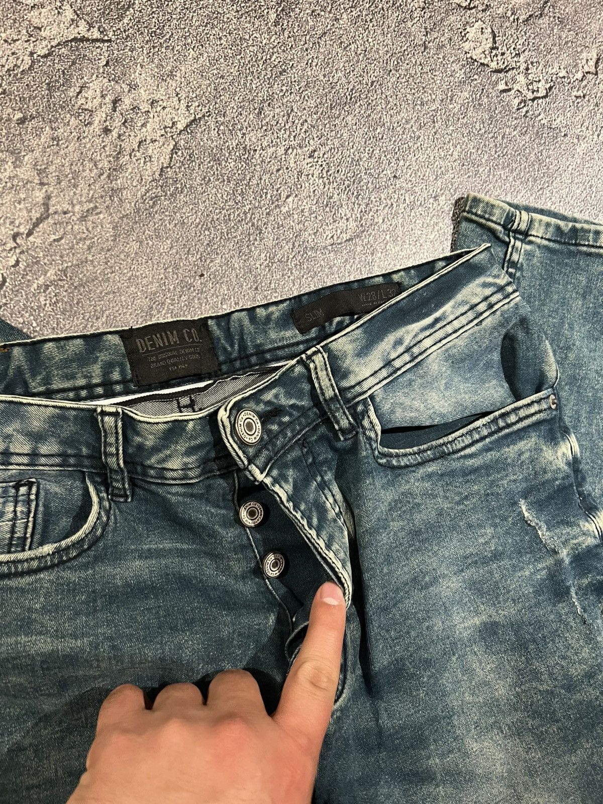 Japanese Brand Distressed Tokyo Slim Grunge Jean / Number Nine Style Size US 31 - 8 Thumbnail