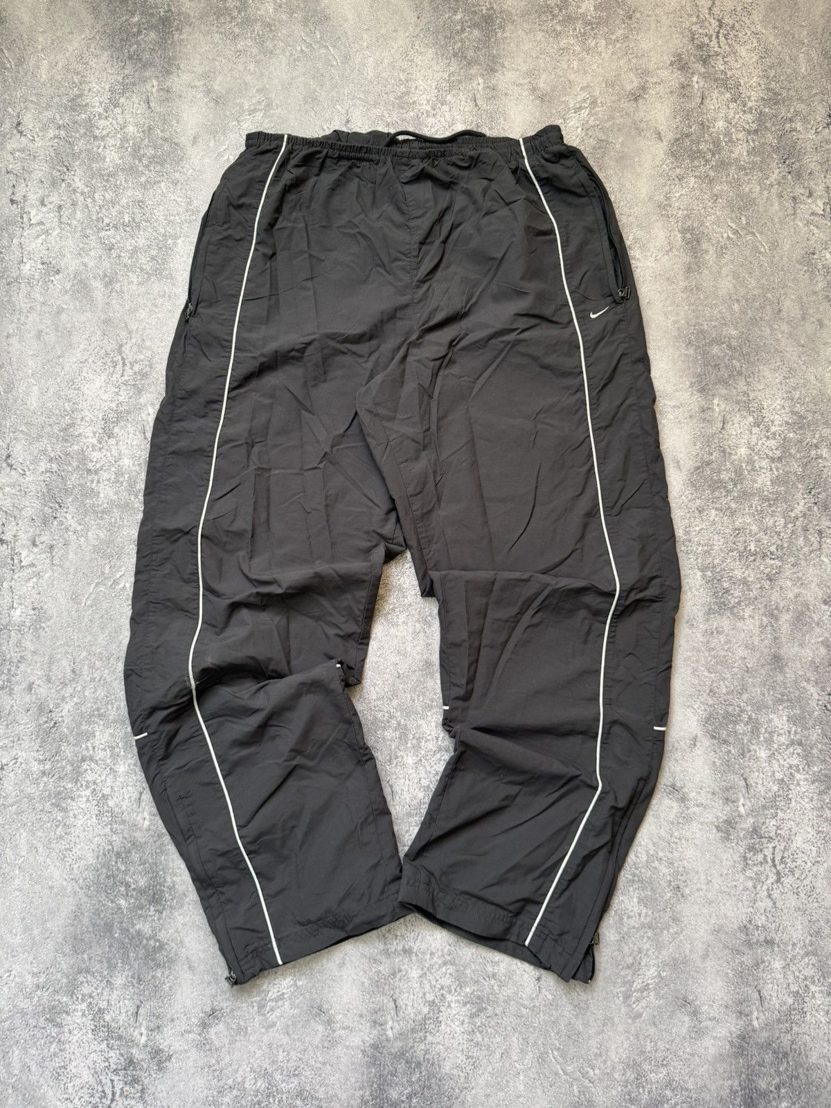 Nike × Vintage Vintage Nike Baggy Striped Sweatpants Size US 34 / EU 50 - 1 Thumbnail