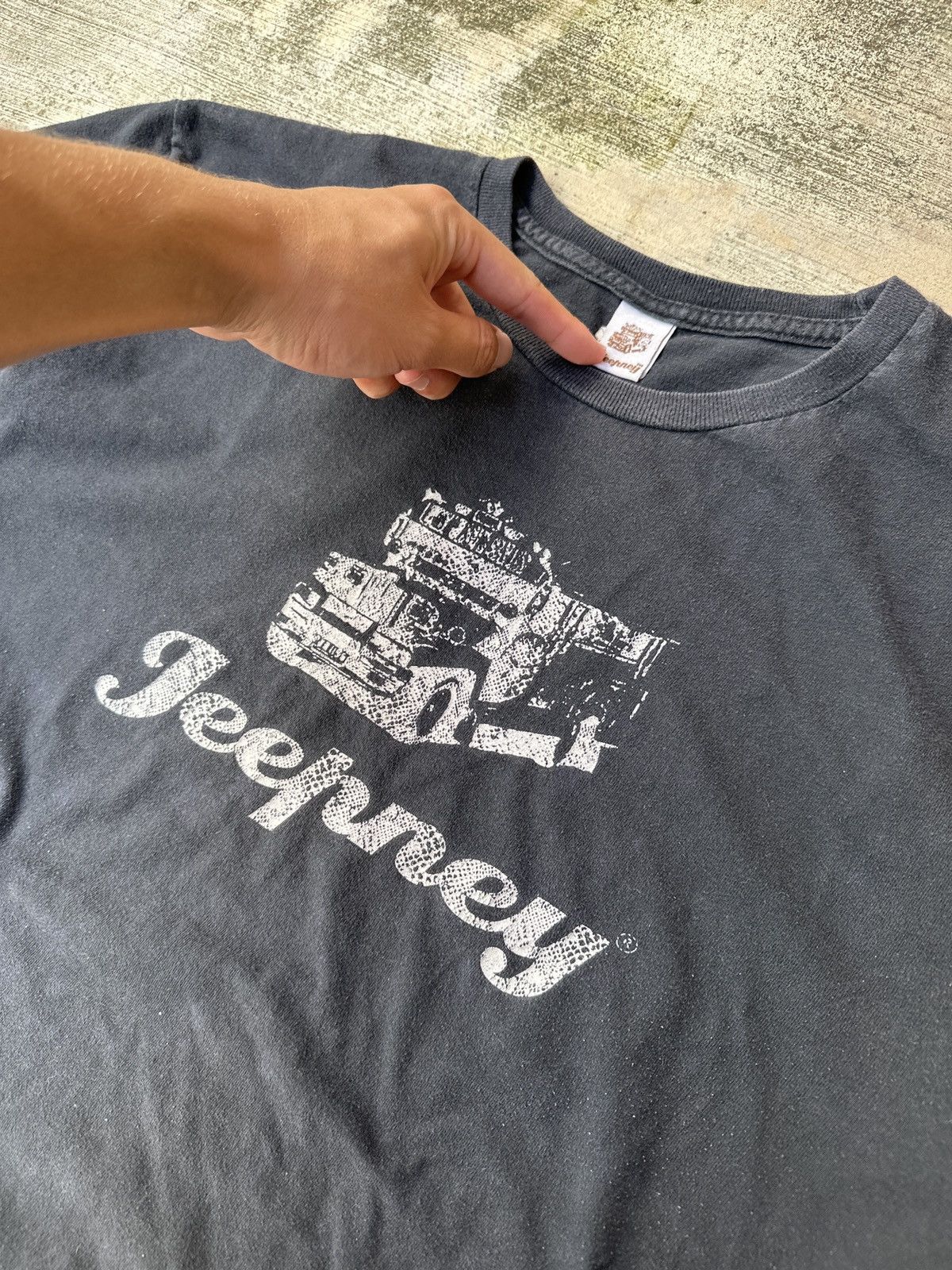 Jeep × Vintage Vintage 90s Car Tshirt Jeep Off-roading Jeeprney Size US L / EU 52-54 / 3 - 2 Thumbnail