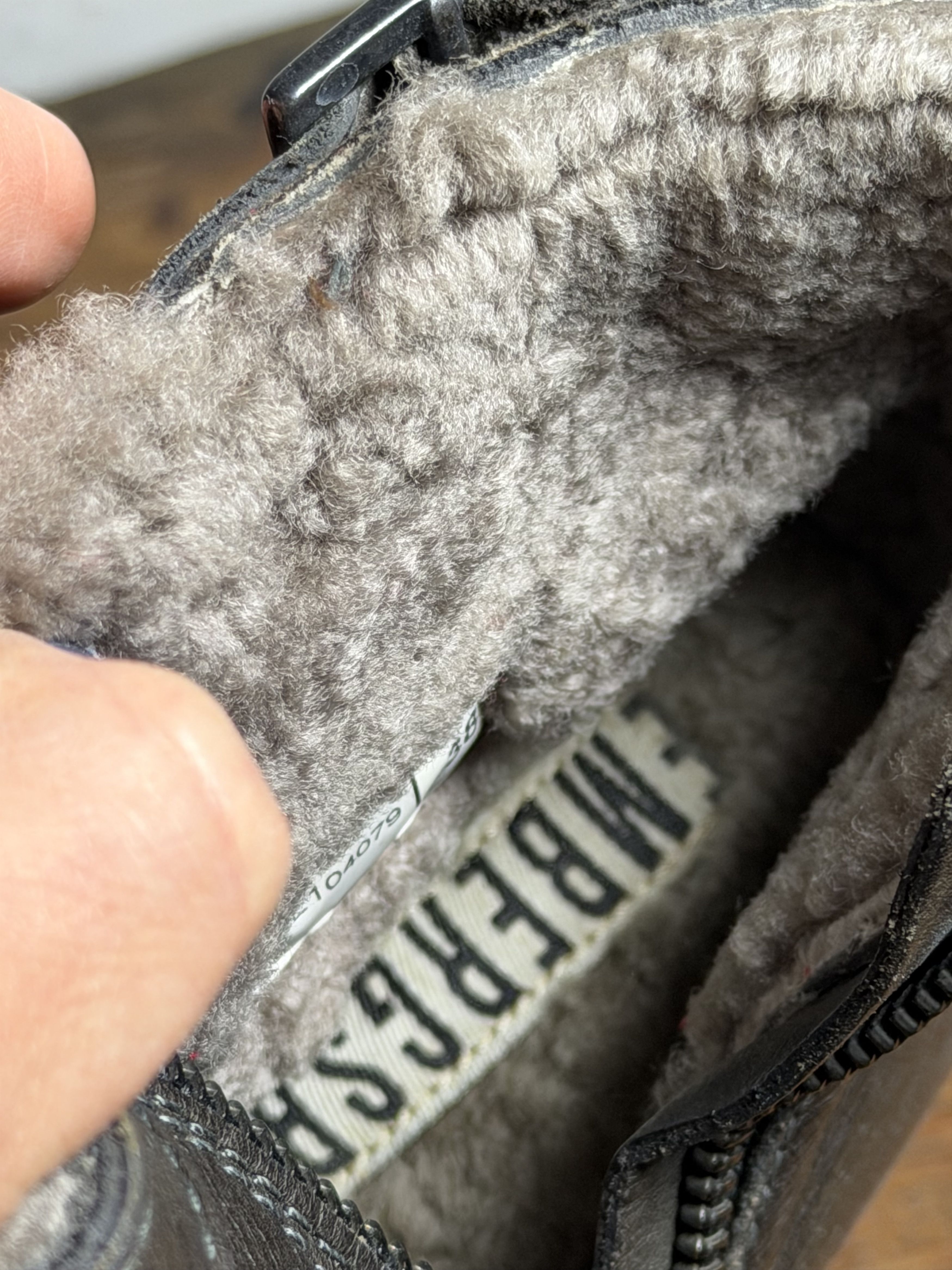 Dirk Bikkembergs Dirk Bikkembergs Soft Shearling Heeled Boots Size US 8 / IT 38 - 12 Thumbnail
