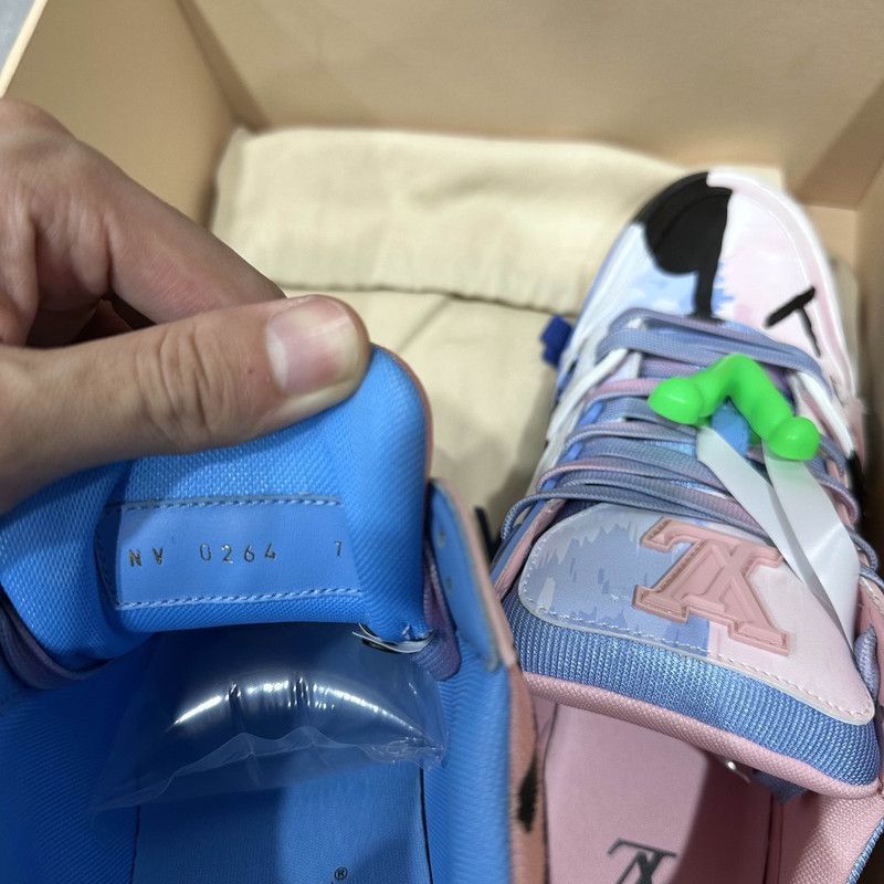 Louis Vuitton Louis Vuitton Trainer Artistic Collaboration Sneakers -2508 Size US 8 / EU 41 - 5 Thumbnail