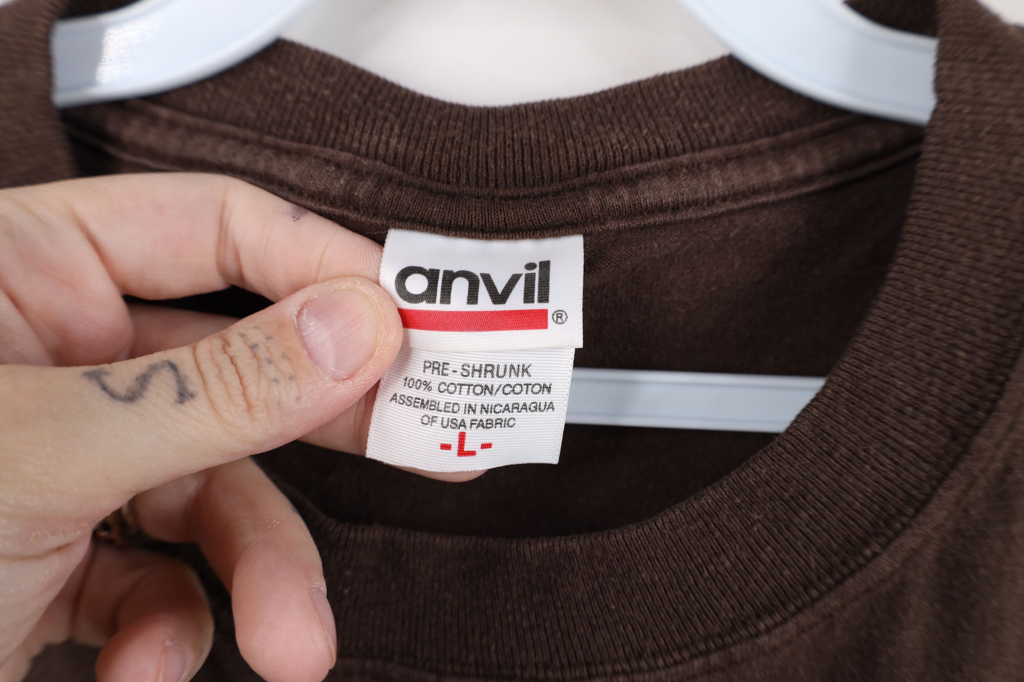 Vintage Vintage 90s Y2K Streetwear Outer Banx T-Shirt Brown Cotton Size US L / EU 52-54 / 3 - 9 Thumbnail