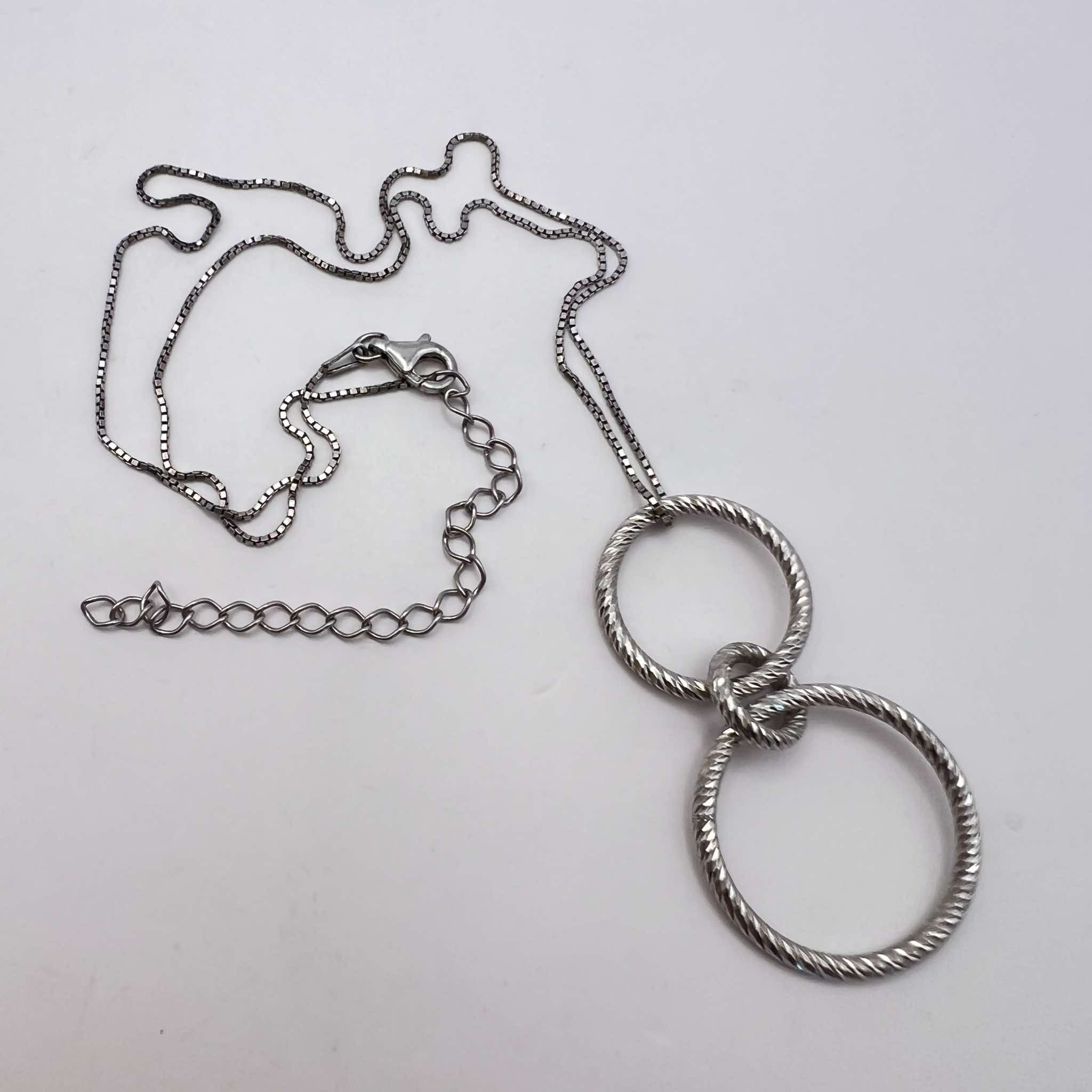 Sterling Silver Vintage Jewelry Sterling Silver 925 Necklace Chain Pendant Size ONE SIZE - 7 Thumbnail