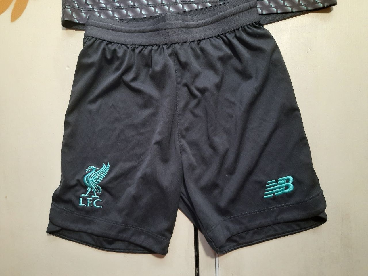 New Balance New Balance Liverpool Kit 11 M.Salah 2019-20 kids size M Size US XXS / EU 40 - 15 Thumbnail