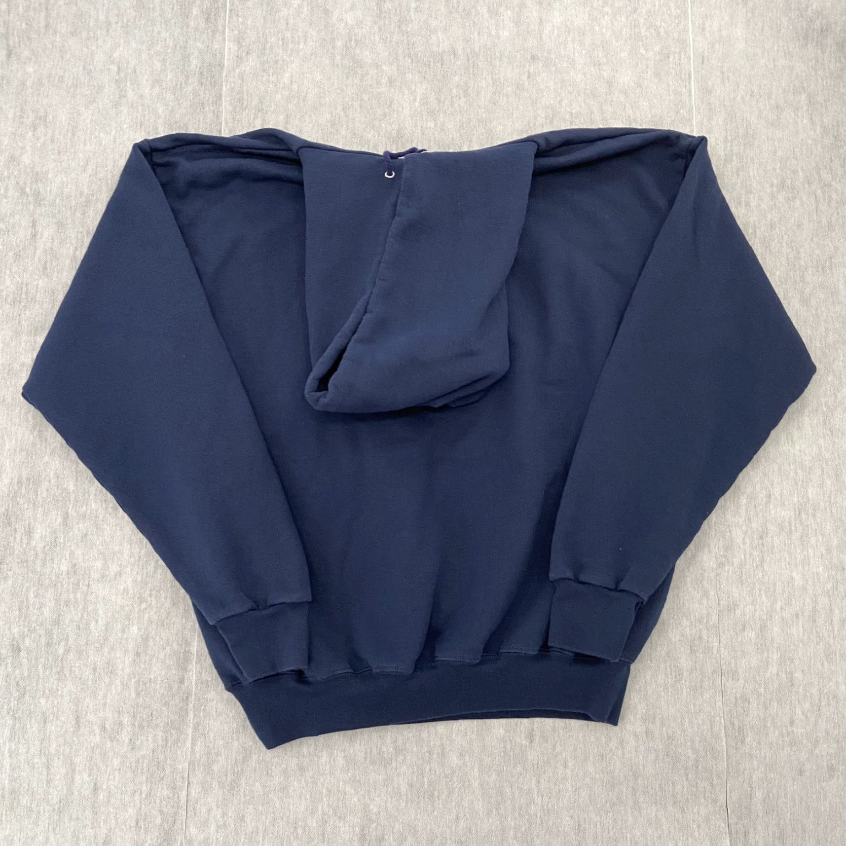 Disney VINTAGE Disney World Hoodie Mens L Blue Mickey Mouse Pullover Sweatshirt Crew Neck Knit Cotton Graphic 90s Theme Disney Brand Size US L / EU 52-54 / 3 - 2 Thumbnail