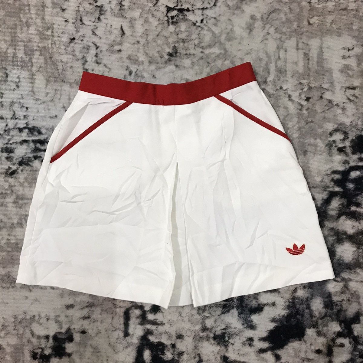 Adidas Vintage 90s Adidas Trefoil Tennis Mini Skirt Size 25" / US 0 / IT 36 - 1 Thumbnail