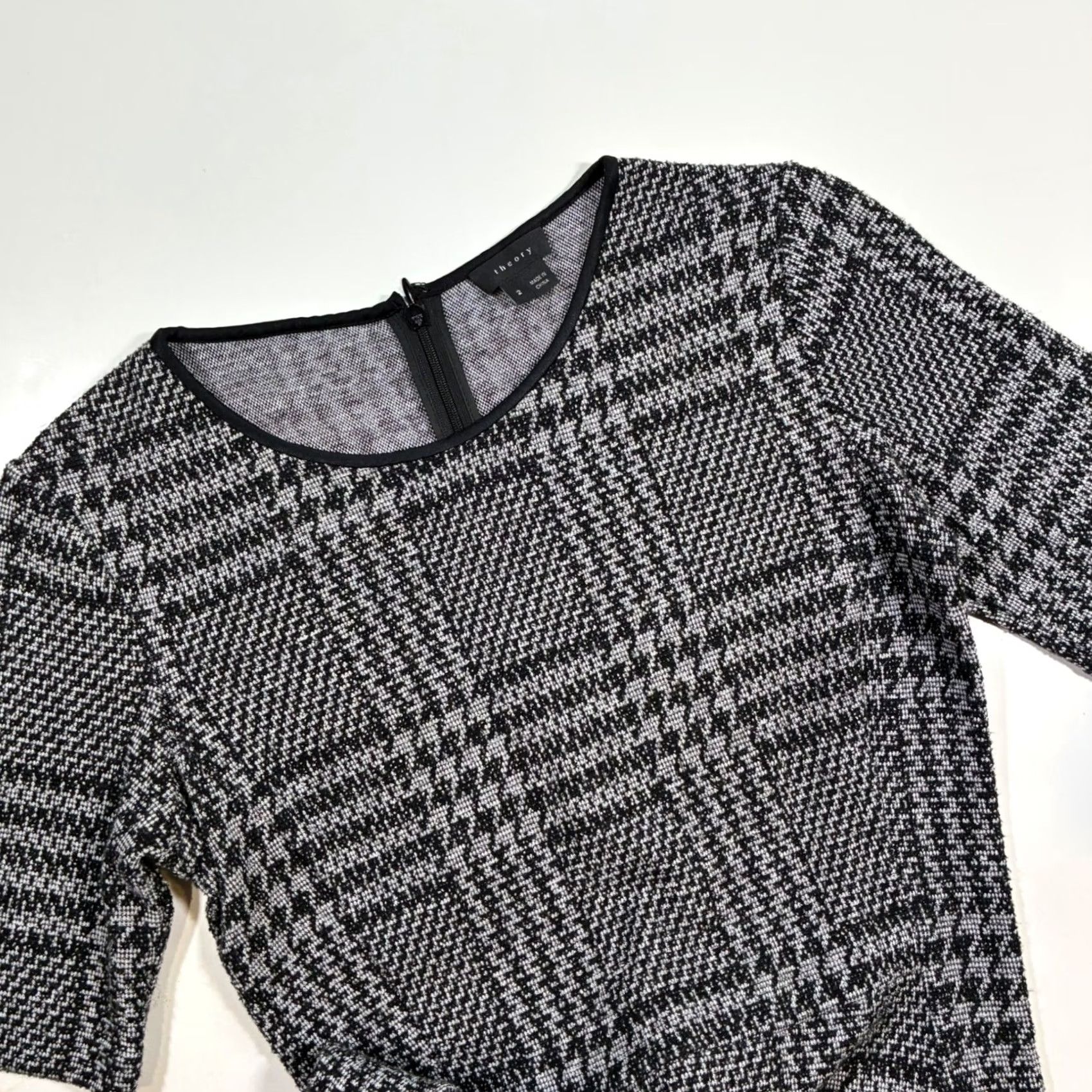Theory EUC Theory Houndstooth Dress Black White Short Sleeve Zipper Knee Length Women Theory Dress Size 26" / US 2 / IT 38 - 3 Thumbnail