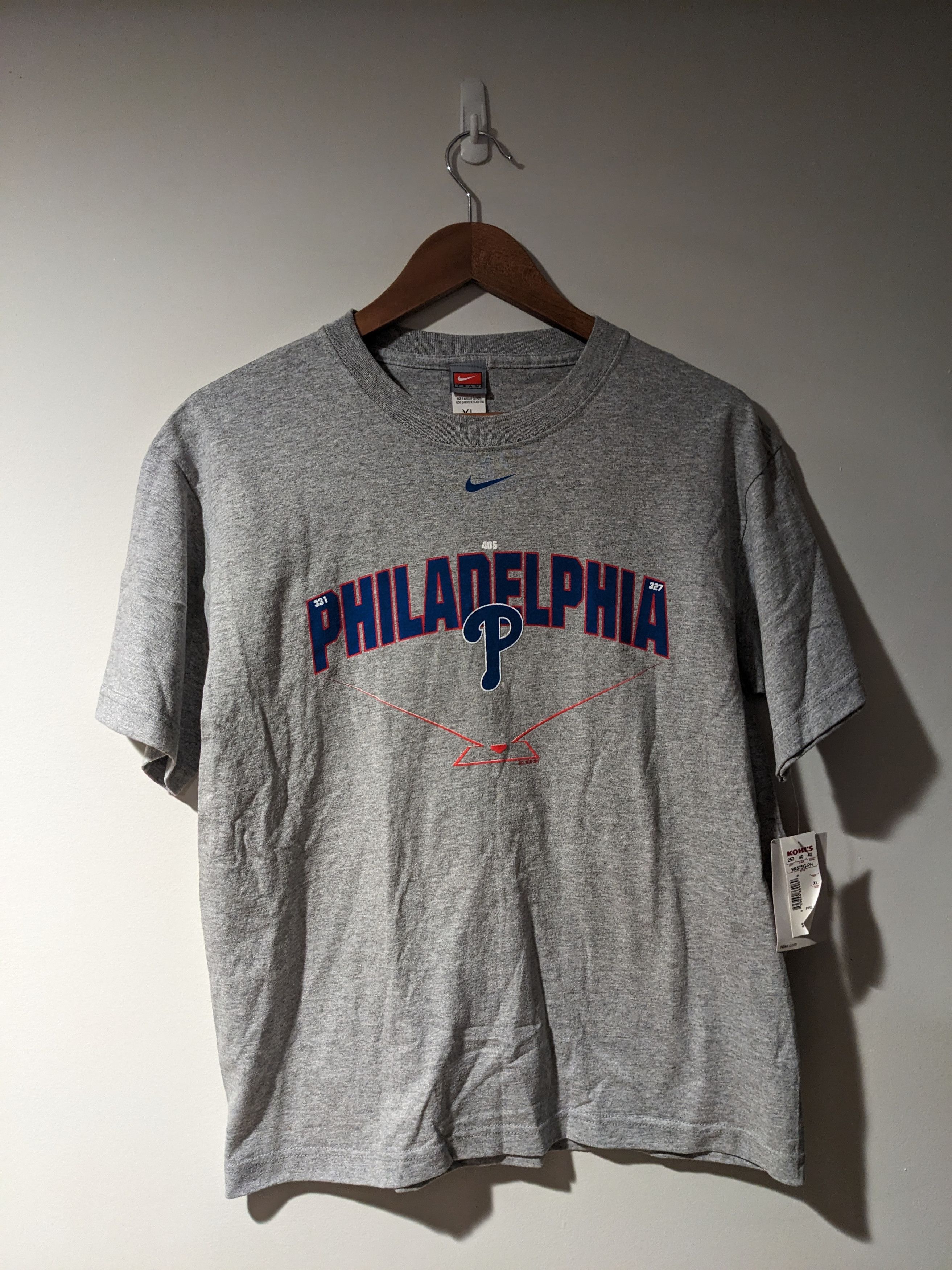 MLB × Vintage Vintage 2007 Phillies Nike Center Swoosh Youth XL T-Shirt Size US XL / EU 56 / 4 - 1 Thumbnail