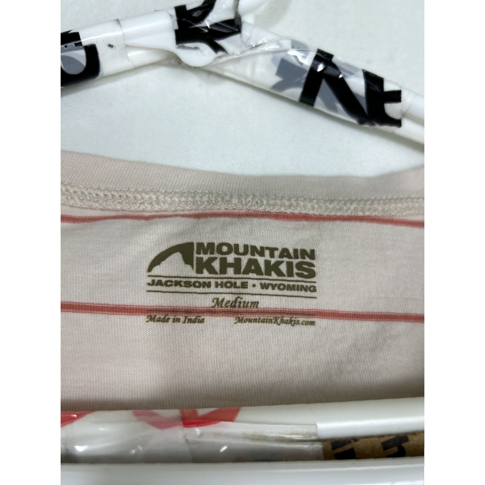 Mountain Khakis VINTAGE Mountain Khakis Womens T Shirt White Red Stripe Short Sleeve V-Neck Medium Size M / US 6-8 / IT 42-44 - 6 Thumbnail