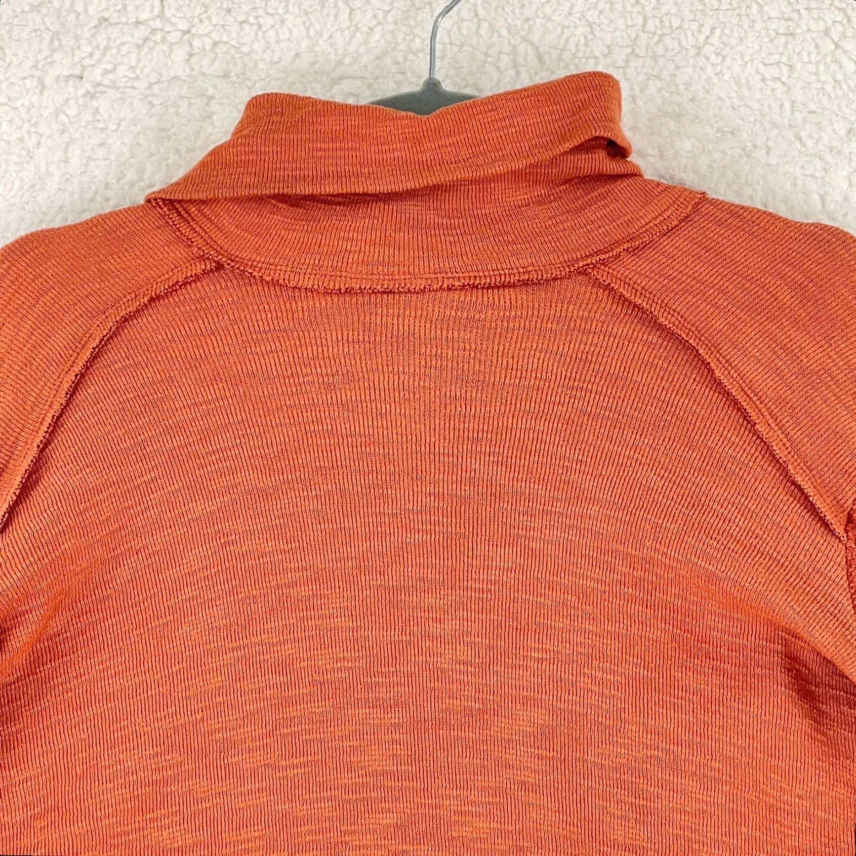 Vintage We the Free Orange Split Back Turtleneck Shirt Womens Small Oversized Cap Size S / US 4 / IT 40 - 3 Thumbnail