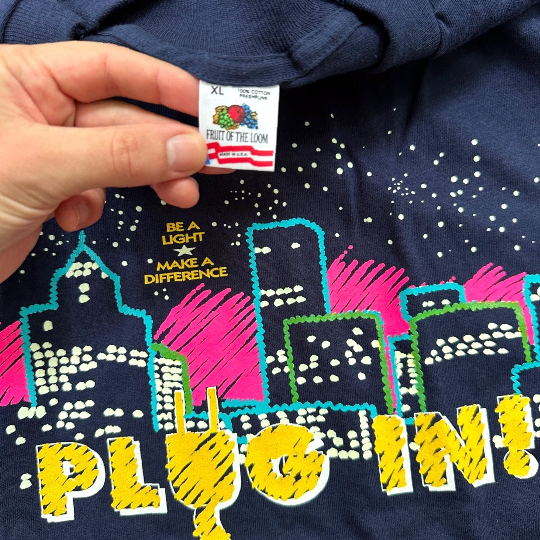 Fruit Of The Loom VINTAGE Fruit of the Loom T-Shirt Navy XL Men Crew Neck Short Sleeve 90s Plug In City PDX Oregon 1992 VTG Electricity Fun Running Difference Size US XL / EU 56 / 4 - 2 Thumbnail