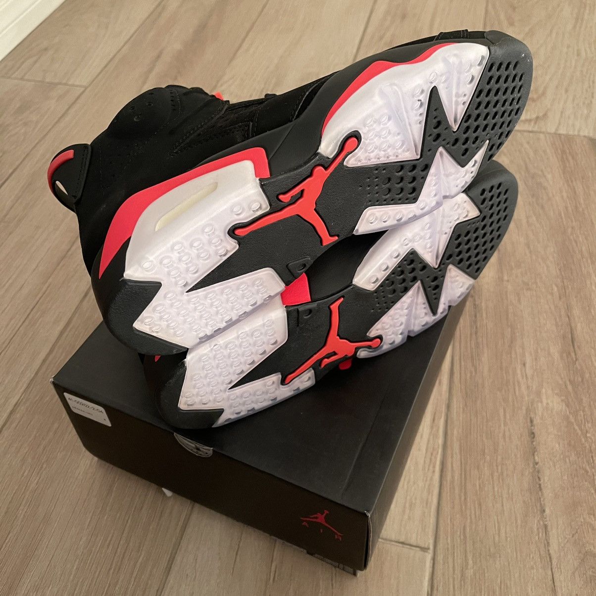 Jordan Brand Jordan 6 Retro Black Infrared 2019 Size US 10.5 / EU 43-44 - 6 Thumbnail