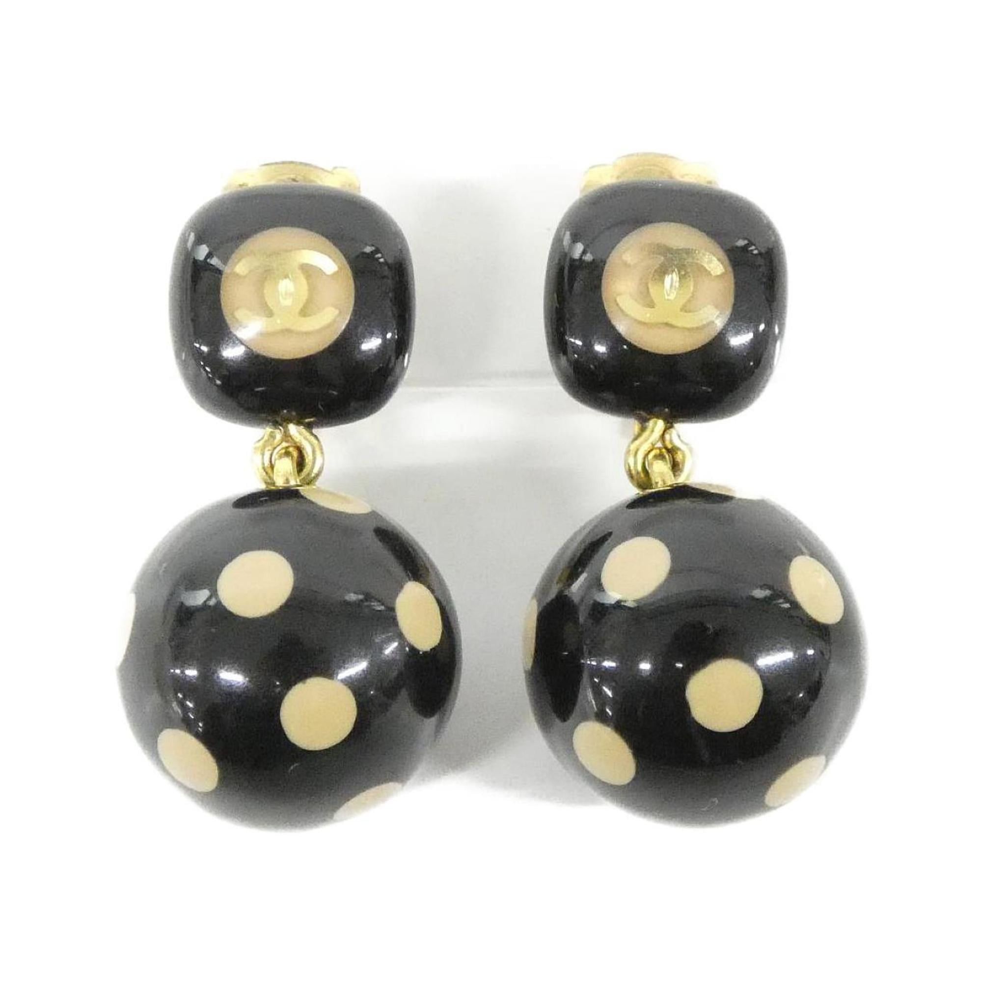 Chanel Earrings in Gold, Women's