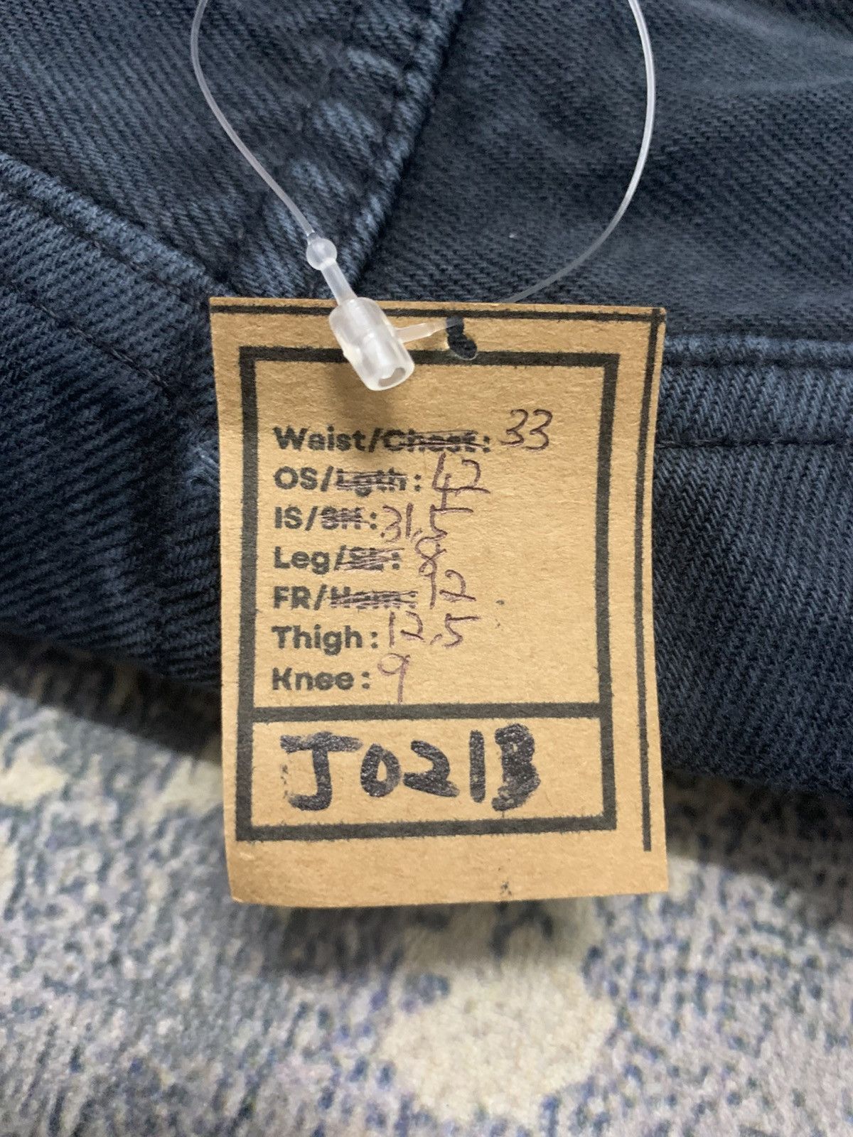 Levi's VINTAGE LEVI'S 501 FADED RIPPED JEAN BLACK WASH Size US 33 - 14 Thumbnail
