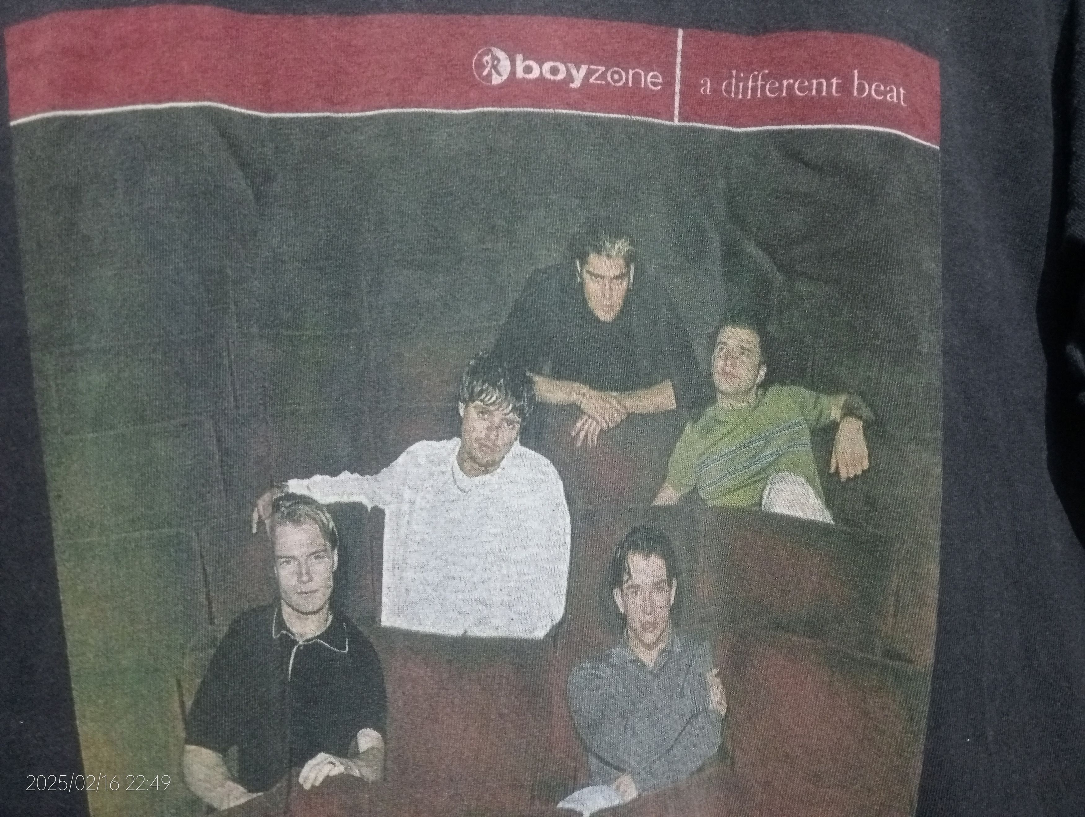 Band Tees Vintage '90s Boyzone a different beat Screen Stars Tee Rare Size US S / EU 44-46 / 1 - 2 Thumbnail