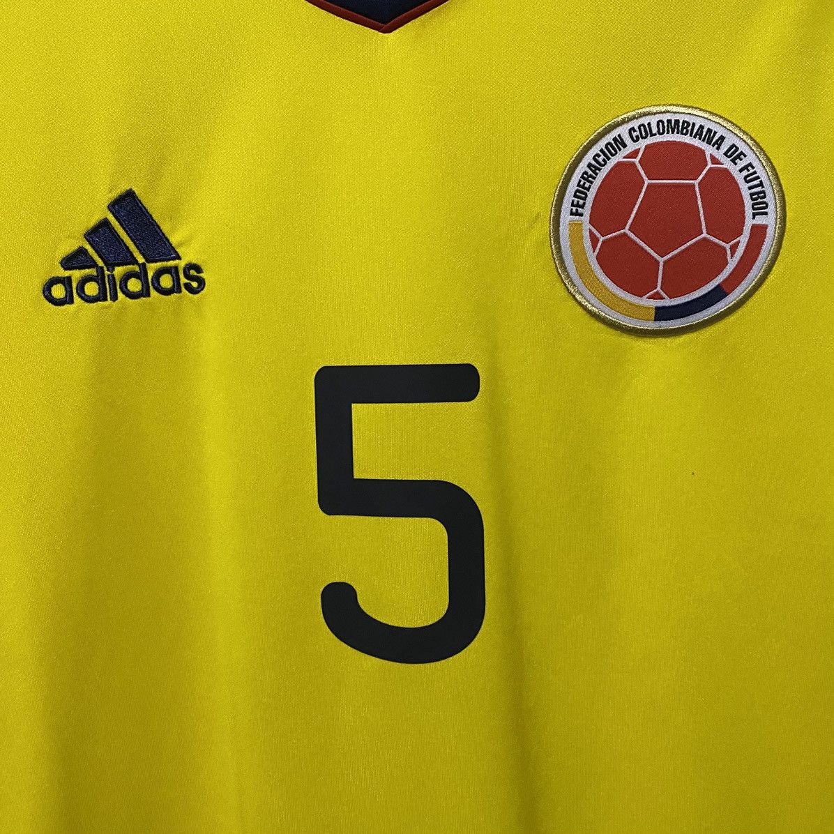 Adidas Colombia 2011-2013 Home Jersey James Rodriguez Size US S / EU 44-46 / 1 - 3 Thumbnail