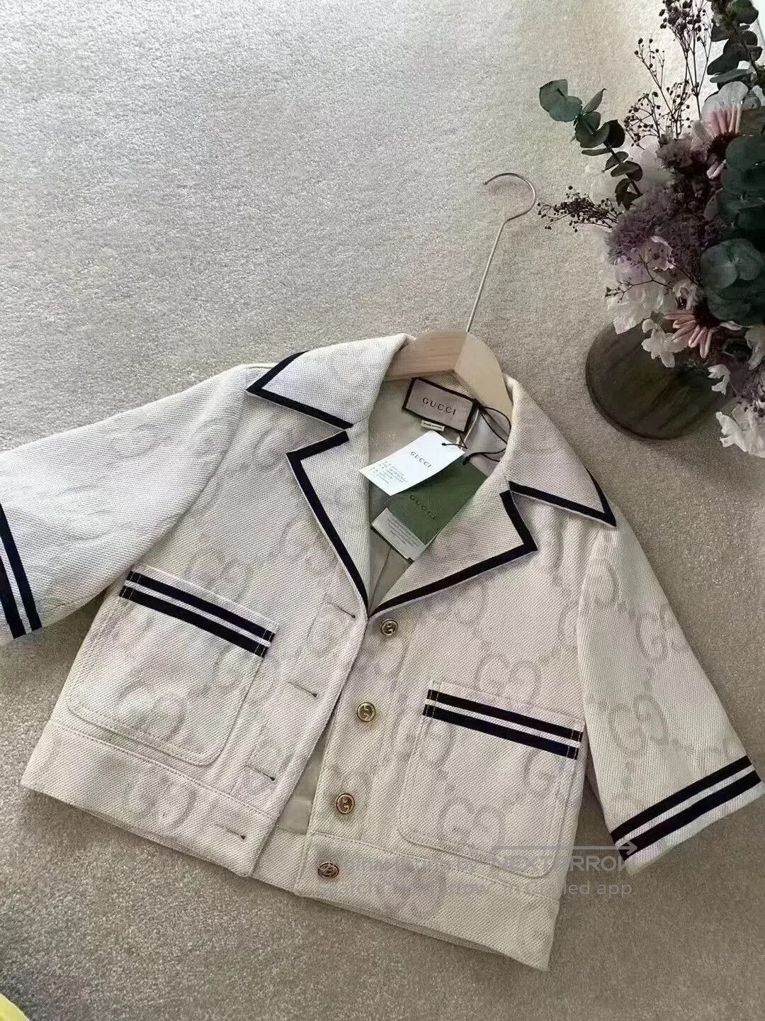 Gucci Gucci Logo Short Sleeve Jacket Outfit. Size XS / US 0-2 / IT 36-38 - 4 Thumbnail