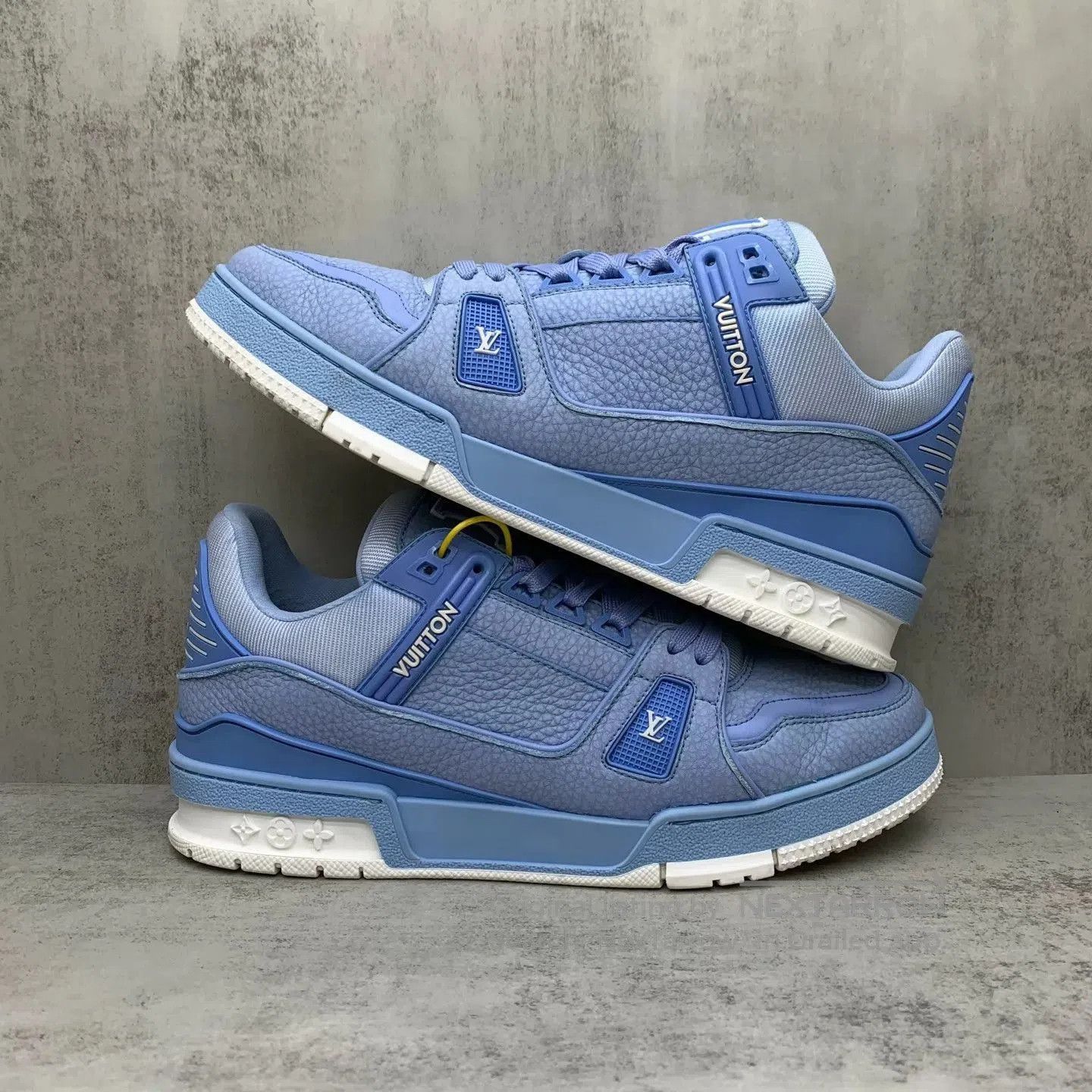Louis Vuitton Blue Low. Size US 9 / EU 42 - 2 Thumbnail