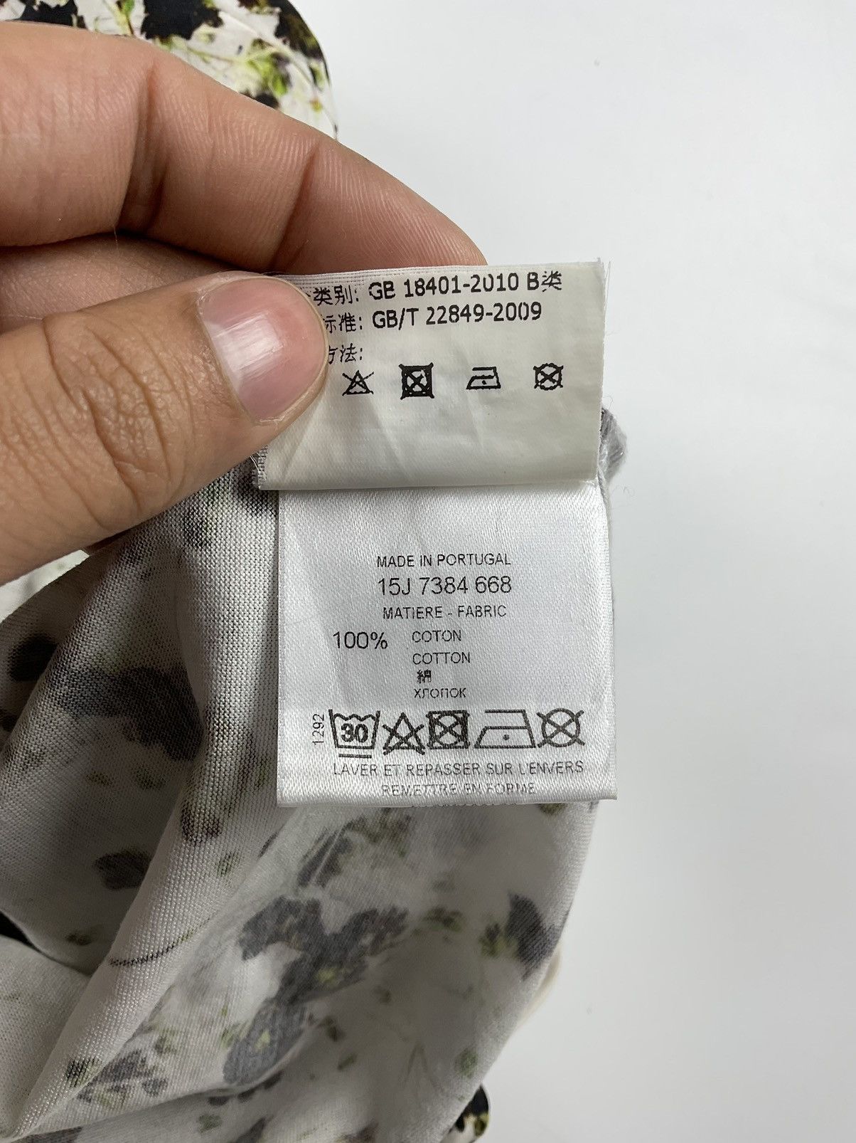 Givenchy Givenchy S/S'15 Floral Tee Size US M / EU 48-50 / 2 - 7 Thumbnail