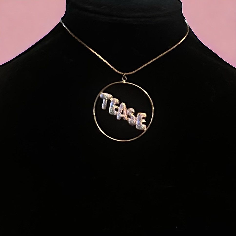 Other Gold tone tease pendant choker necklace Size ONE SIZE - 1 Thumbnail