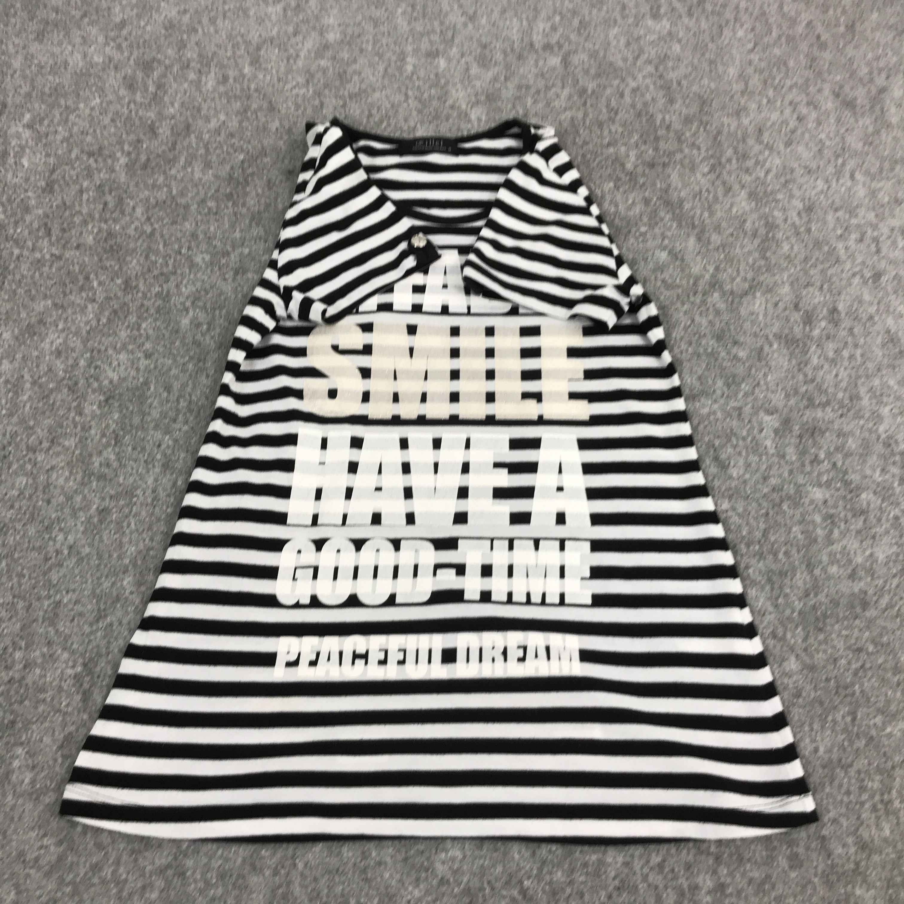 If Six Was Nine × Japanese Brand × Le Grande Bleu (L.G.B.) AFFABLE SMILE HAVE A GOOD TIME TSHIRTS Size XS / US 0-2 / IT 36-38 - 8 Thumbnail