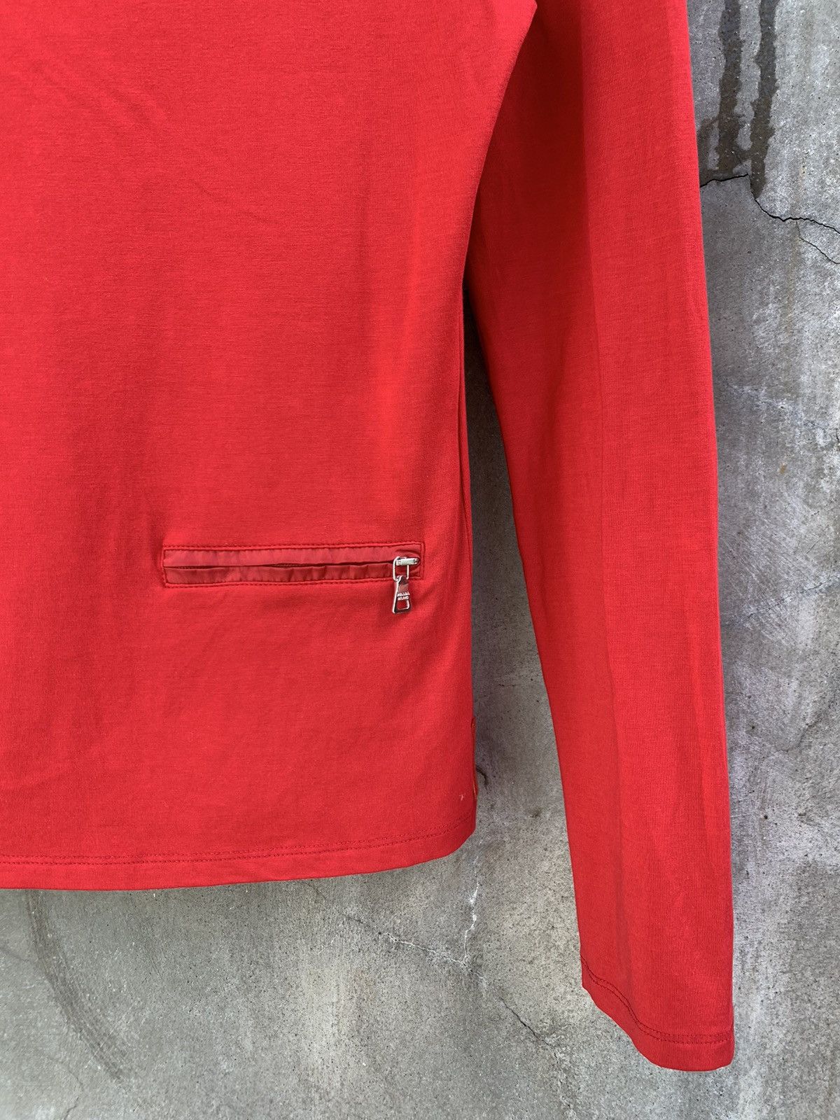 Prada Red Tab Sweater Size XS / US 0-2 / IT 36-38 - 4 Thumbnail