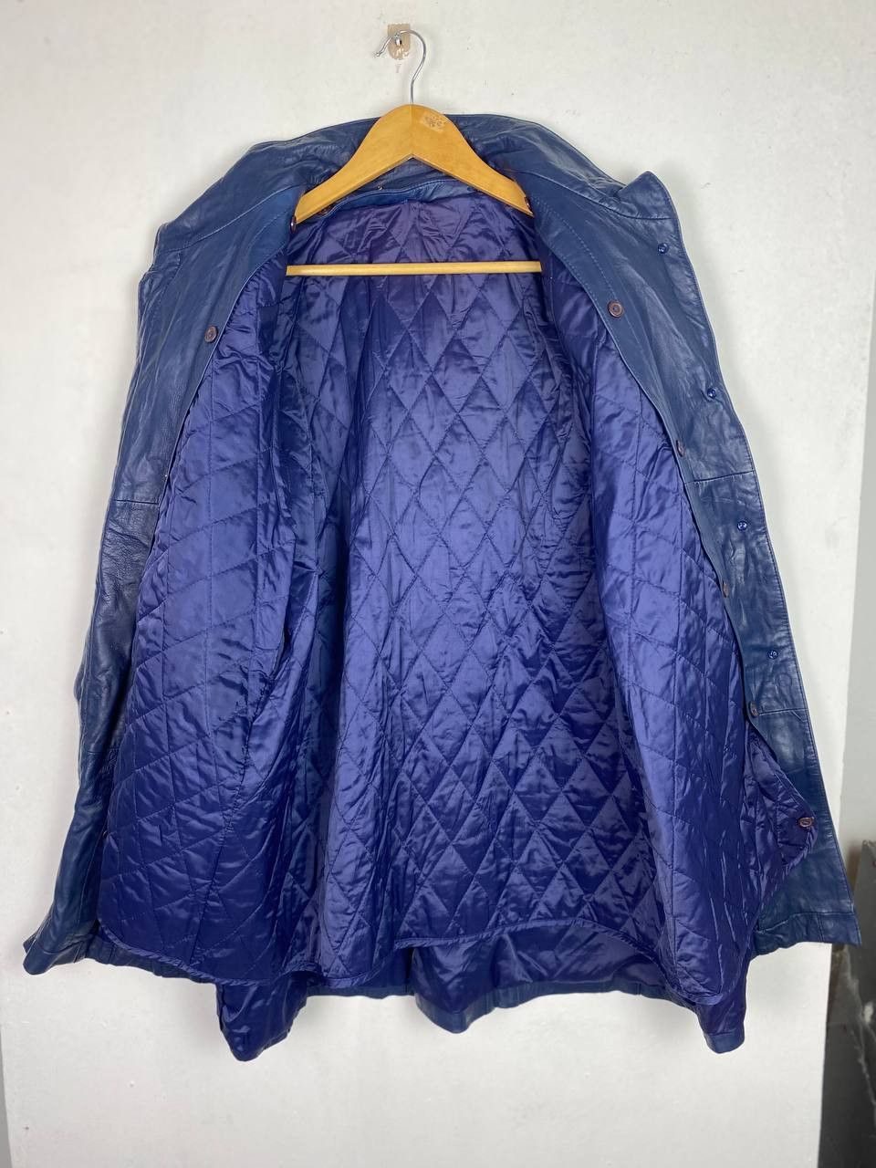 Japanese Brand vintage japanese brands long blue leather jacket nice design Size US L / EU 52-54 / 3 - 5 Thumbnail