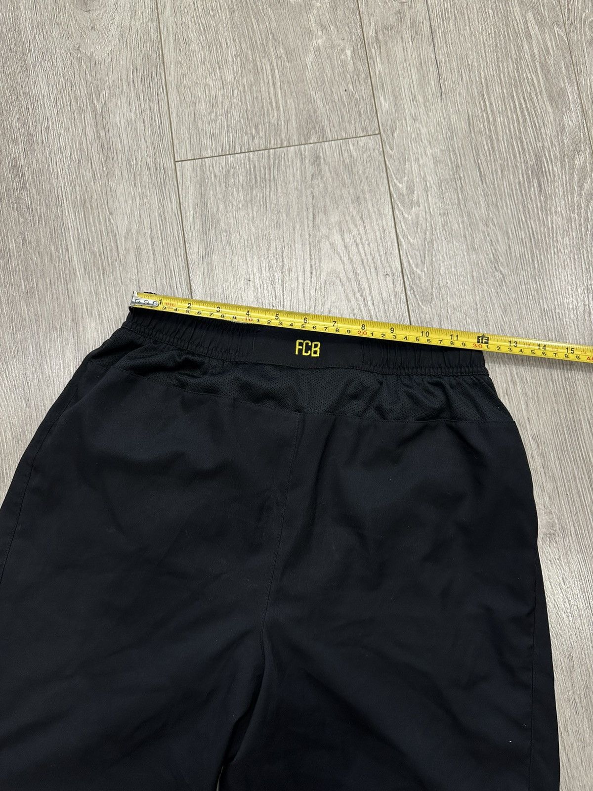 Nike FC Barcelona 2011 2012 Away Football Soccer Shorts Nike sz S Size US 29 - 12 Thumbnail