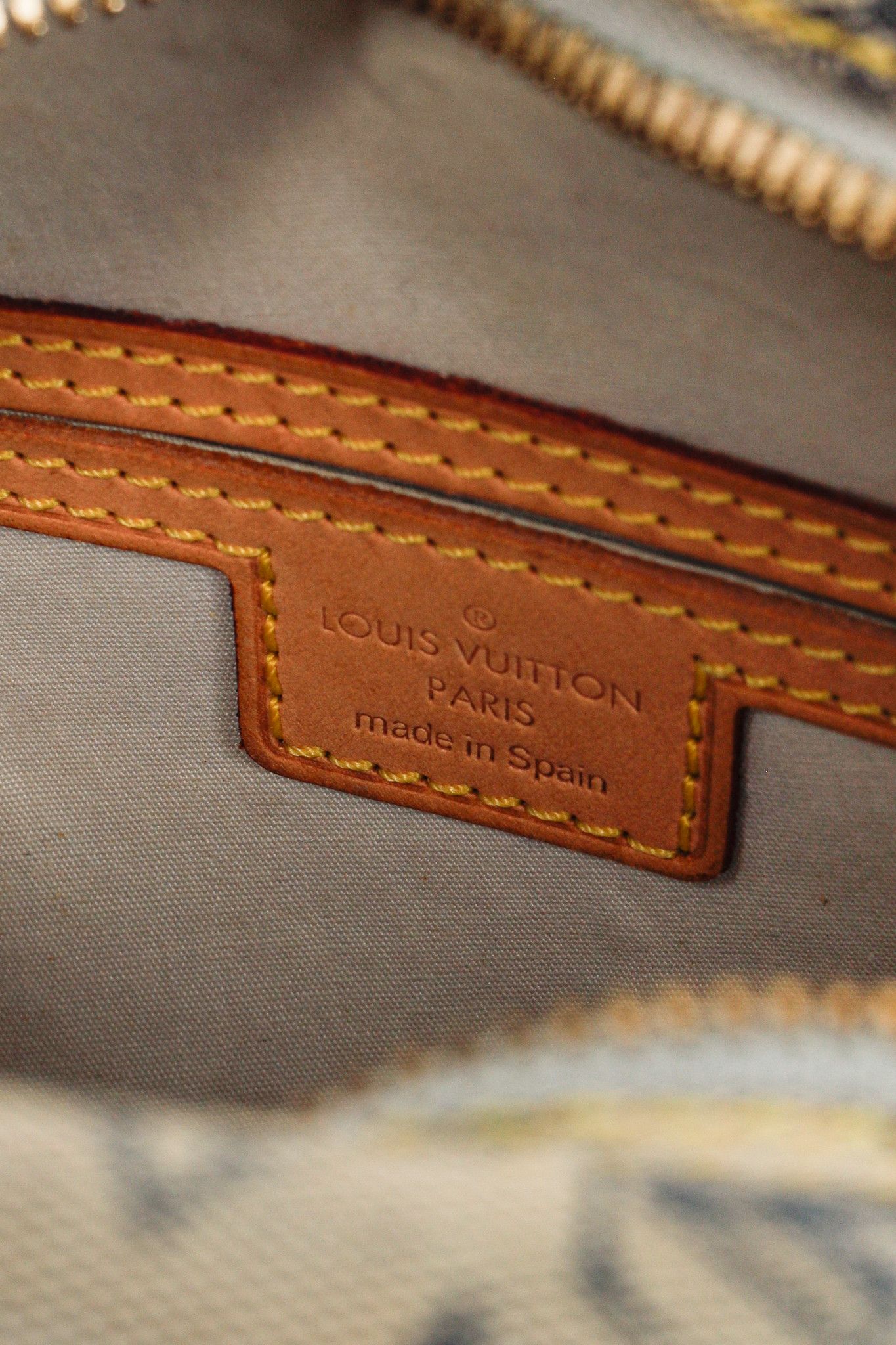 Louis Vuitton Louis Vuitton Jeanne GM Mini Lin Monogram Round Crossbody Size ONE SIZE - 11 Thumbnail