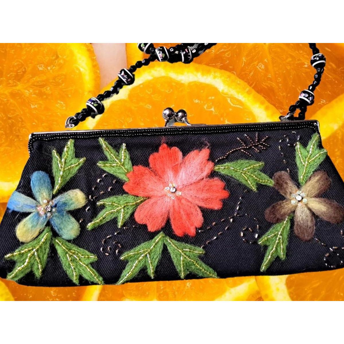Other Black Beaded Strap Clutch with Felt Flowers and Beads Size ONE SIZE - 4 Thumbnail
