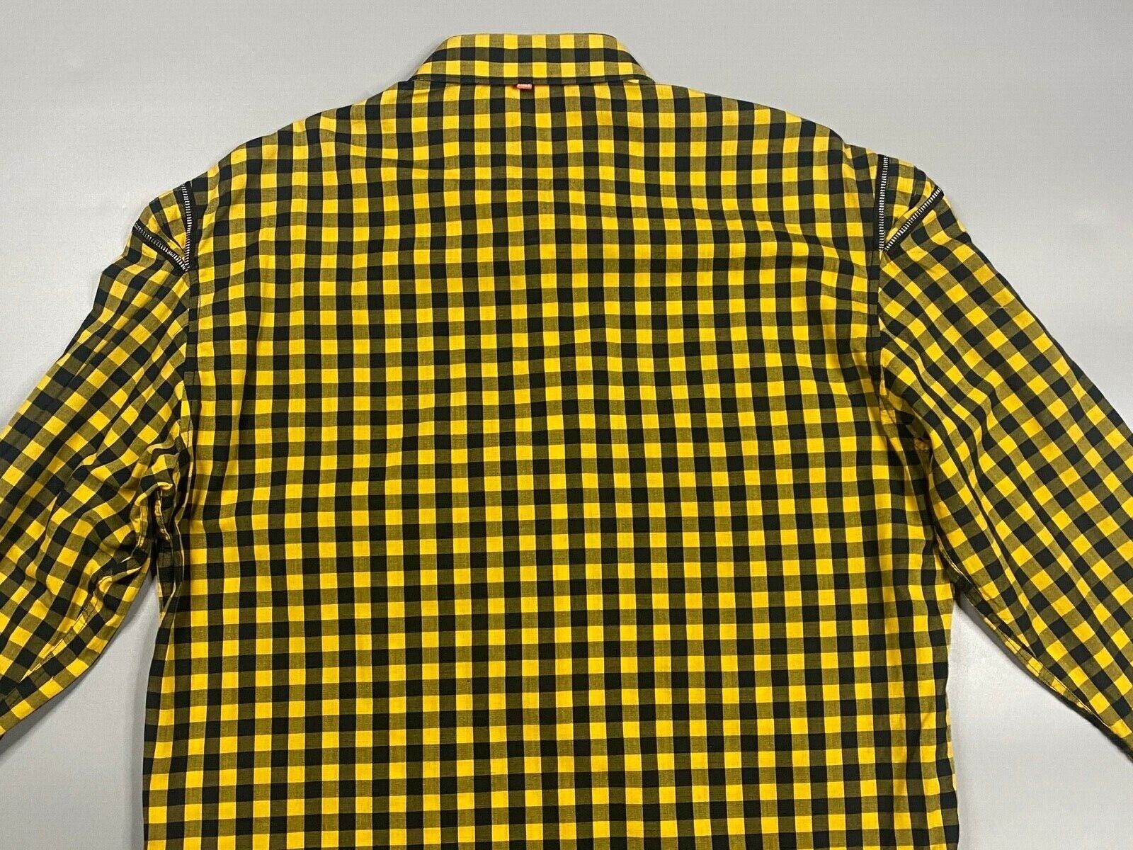 Hugo Boss Hugo Boss men's shirt Size US M / EU 48-50 / 2 - 8 Thumbnail