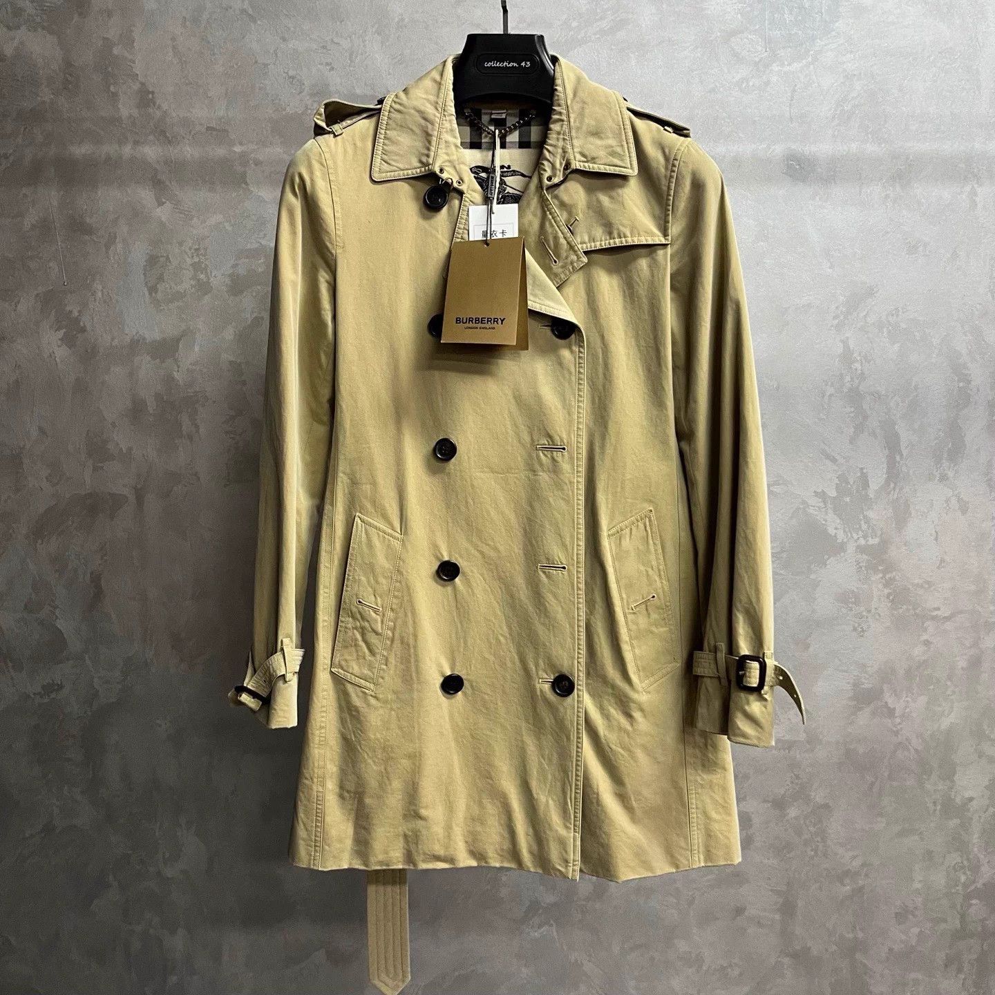 Burberry Burberry Khaki Trench Square Logo Women's 8 Size XS / US 0-2 / IT 36-38 - 1 Thumbnail