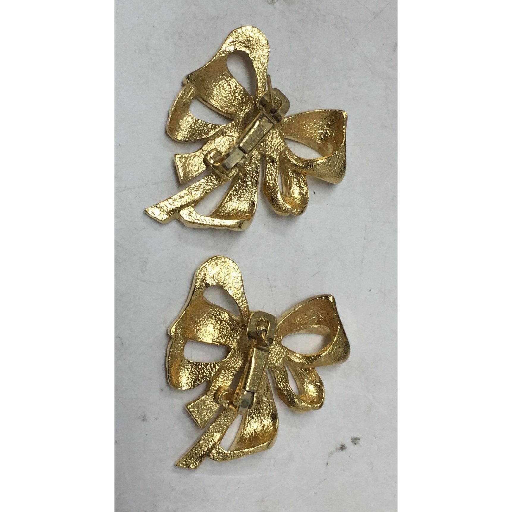 Givenchy Vintage Signed Givenchy Gold Plated Bow Earrings Size ONE SIZE - 5 Thumbnail