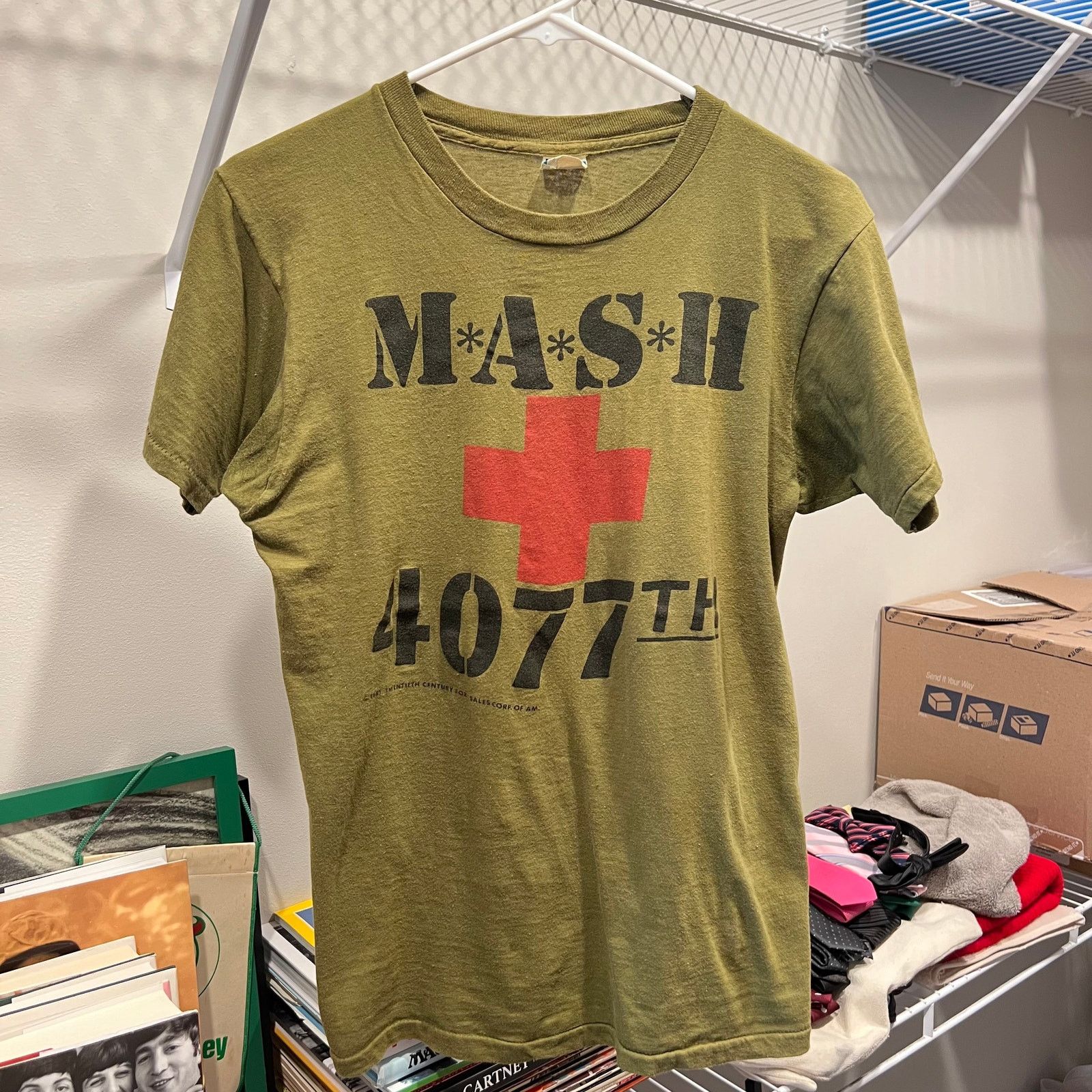 Other Vintage 1981 M*A*S*H Single Stitch Tee Screen Stars Size L Size US L / EU 52-54 / 3 - 3 Thumbnail