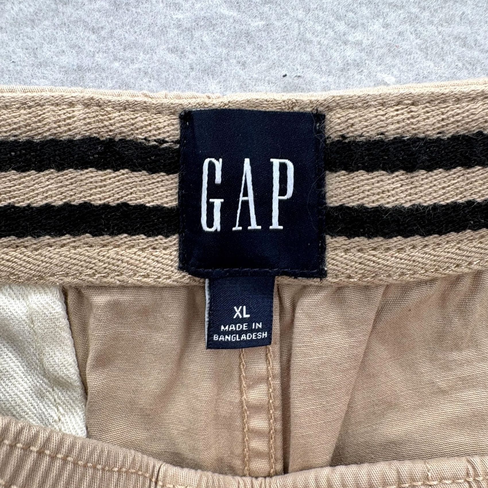 Gap Gap Shorts Mens XL Beige Pull On Chino Elastic Waist Stretch 7" Summer Casual Size US 36 / EU 52 - 3 Thumbnail