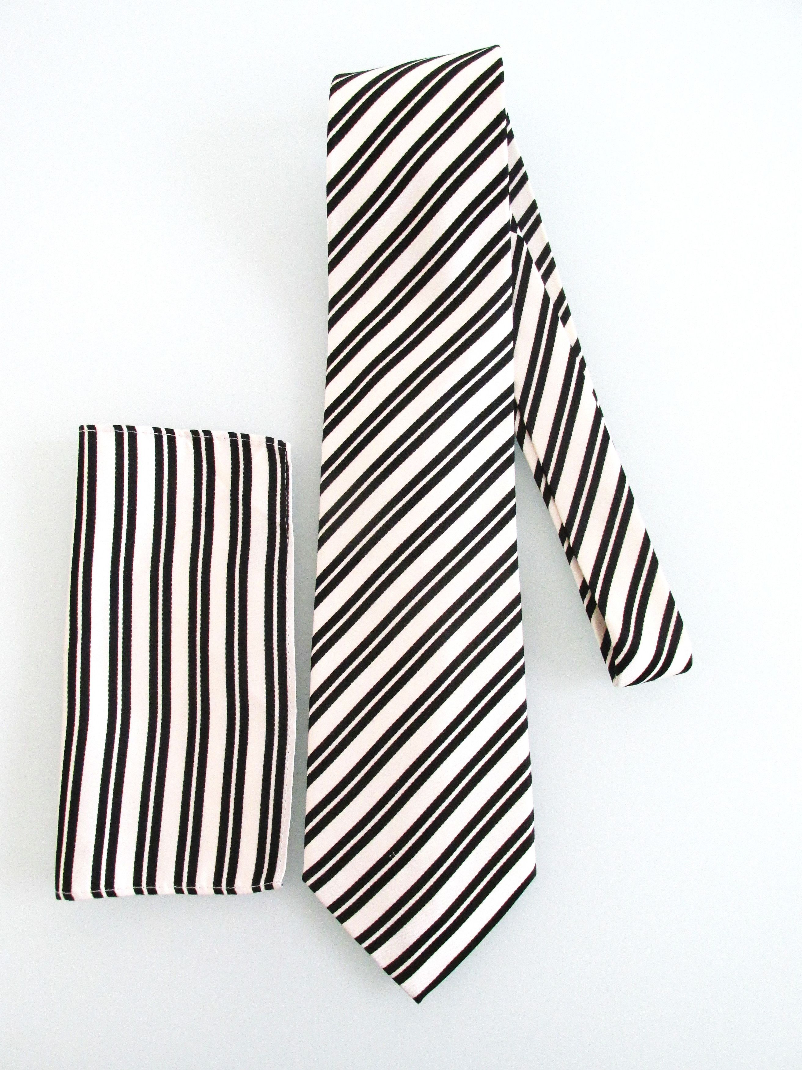 Other Karako Collection (NWT) Men's Silk Tie & Pocket Square Set Size ONE SIZE - 1 Thumbnail