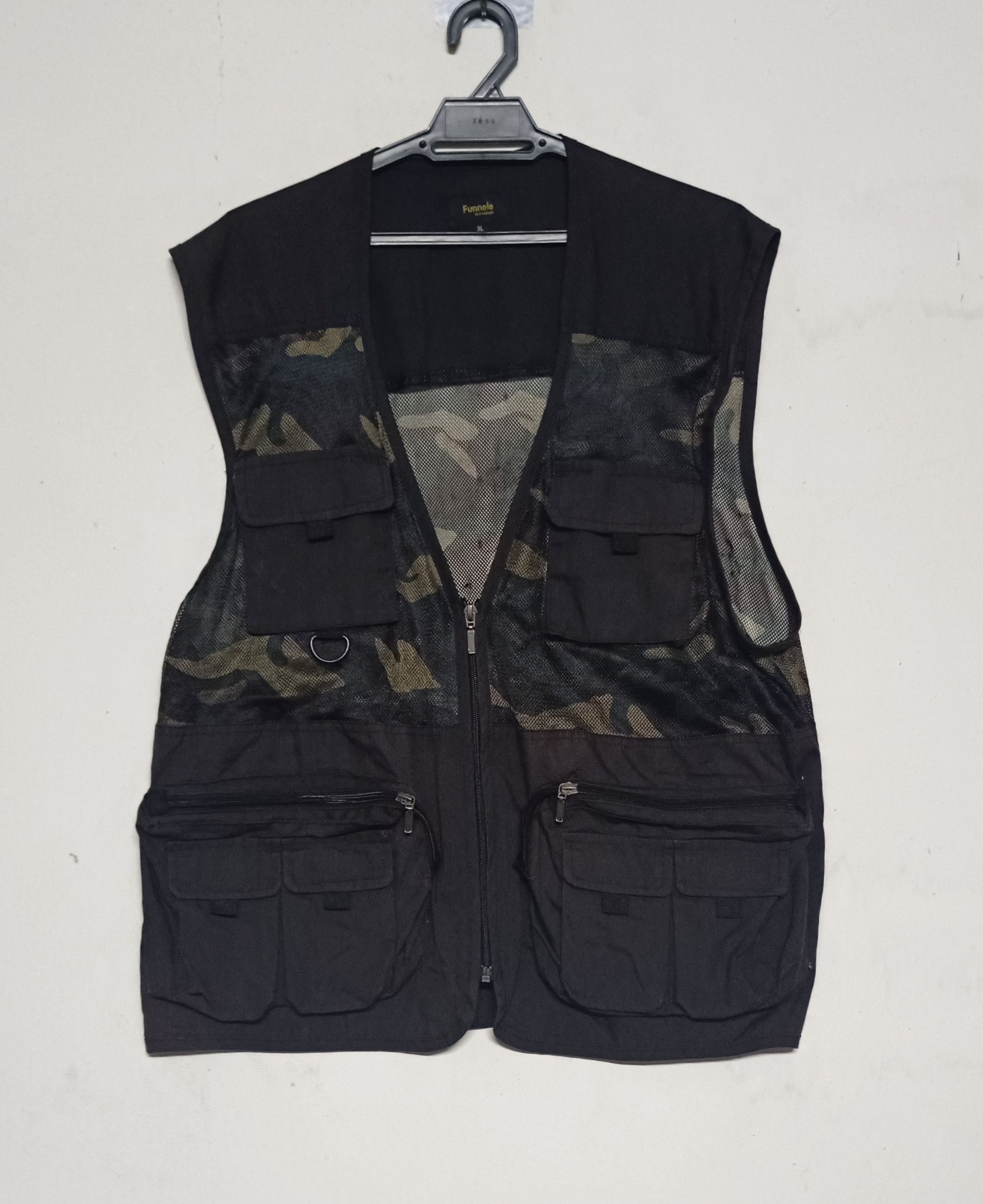 Japanese Brand × Vintage Funnele mountain Tactical Fishing vest multiple pocket Size US M / EU 48-50 / 2 - 1 Thumbnail