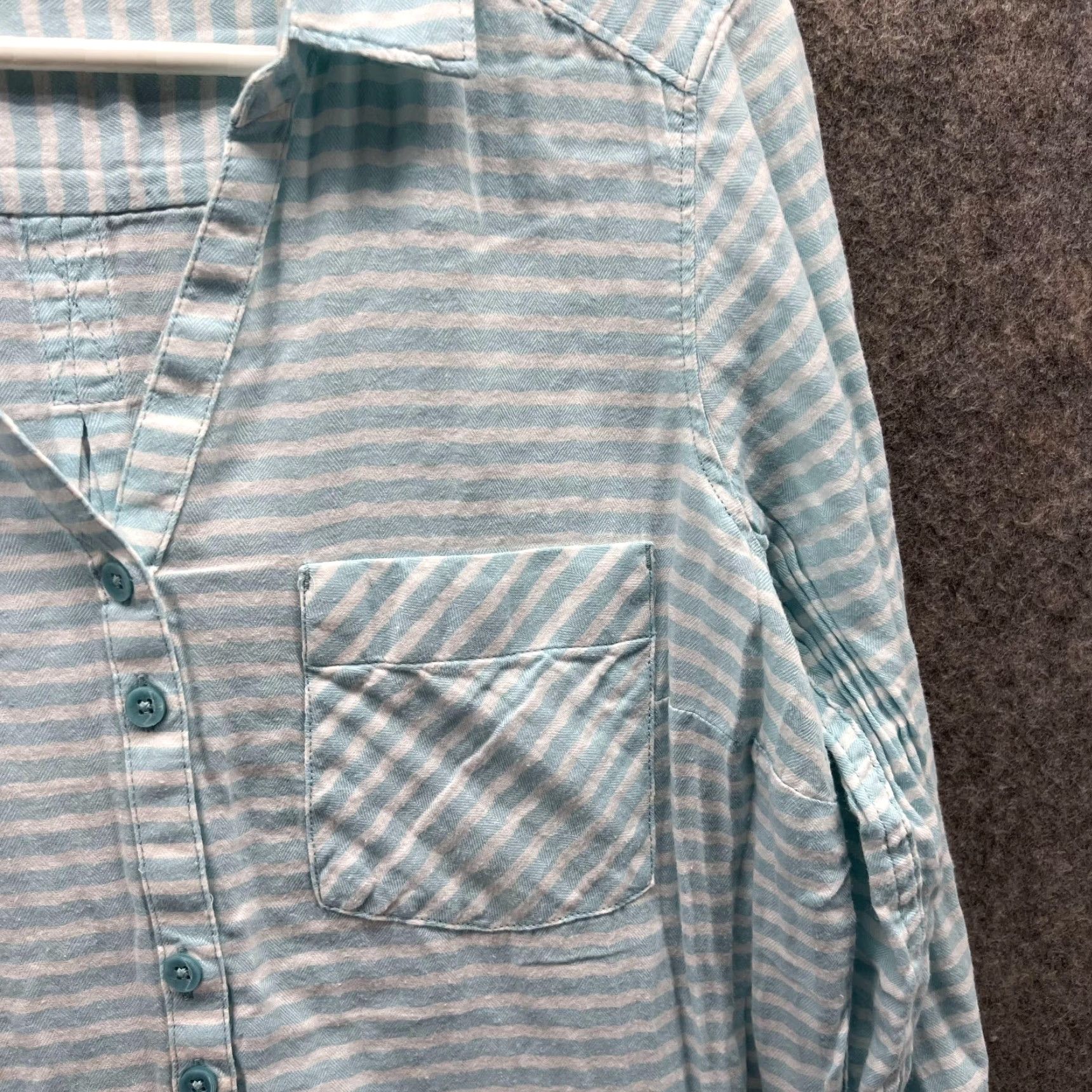 Vintage Columbia Shirt Women Medium Blue Striped Button-Up Casual Preppy Long Sleeve Shirt Size M / US 6-8 / IT 42-44 - 4 Thumbnail