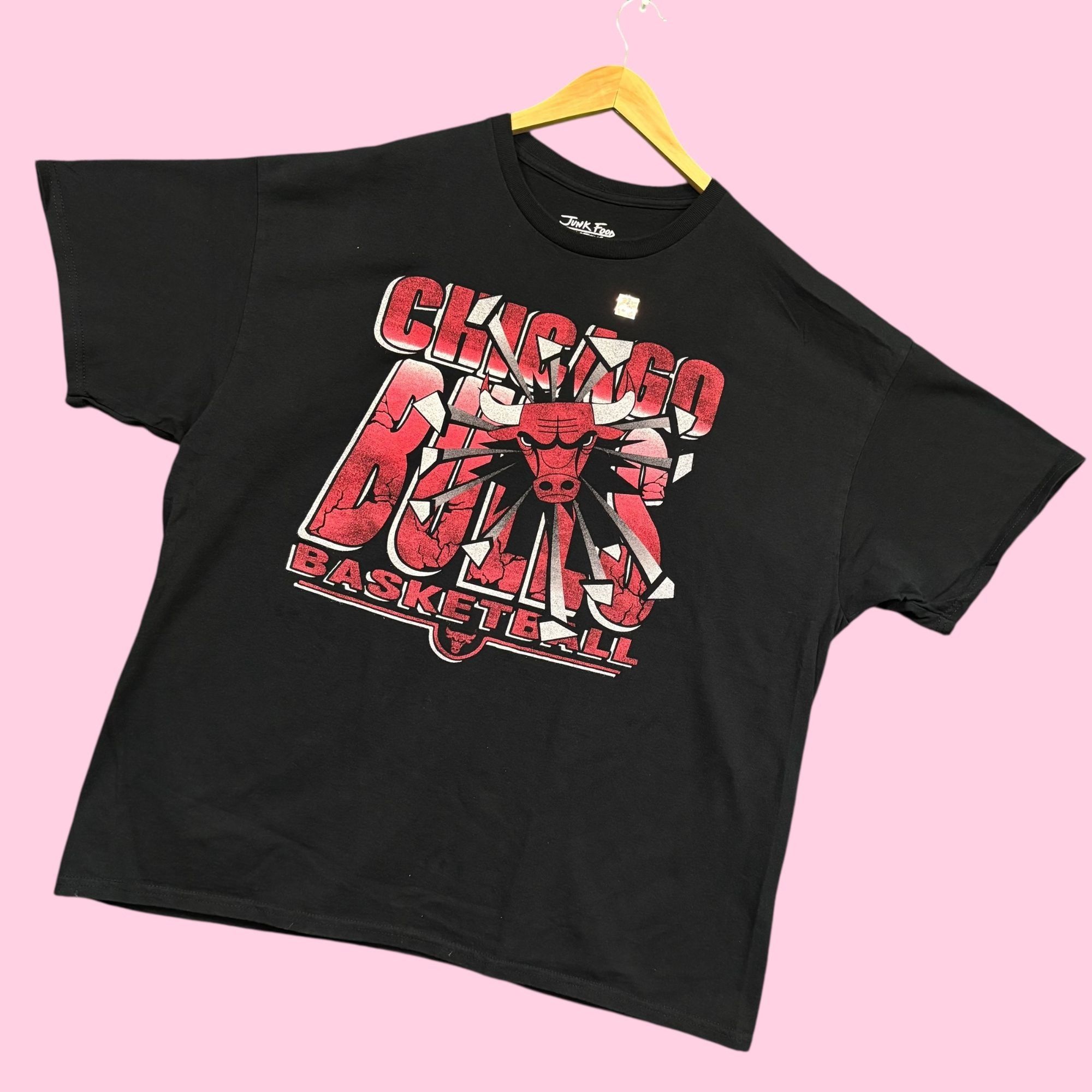 NBA Junk Food Clothing x NBA Chicago Bulls Oversized Tee XL Size US XL / EU 56 / 4 - 3 Thumbnail