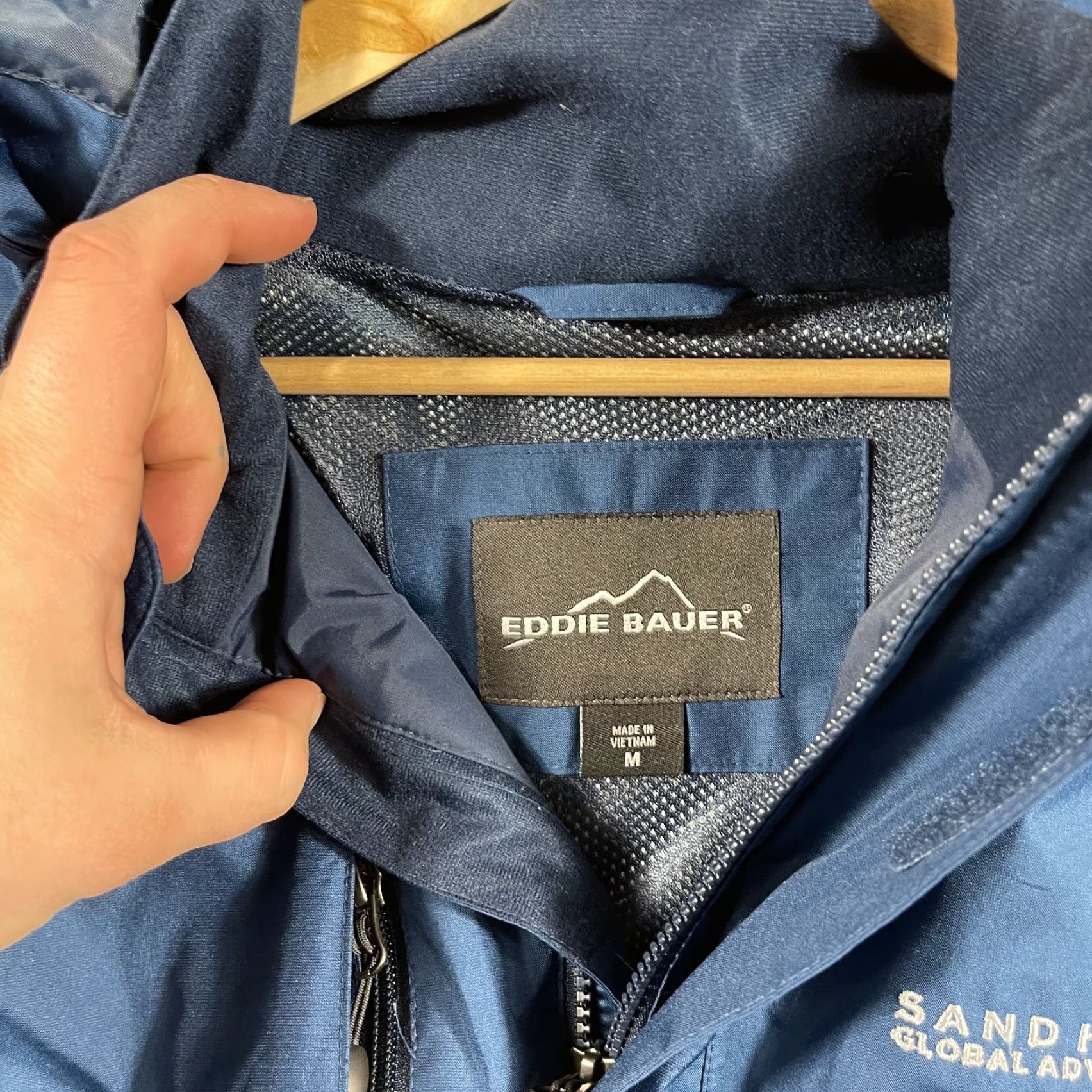 Eddie Bauer Eddie Bauer Jacket Mens Medium Blue Weatheredge EB550 Rain Shell Hood Hiking Size US M / EU 48-50 / 2 - 3 Thumbnail