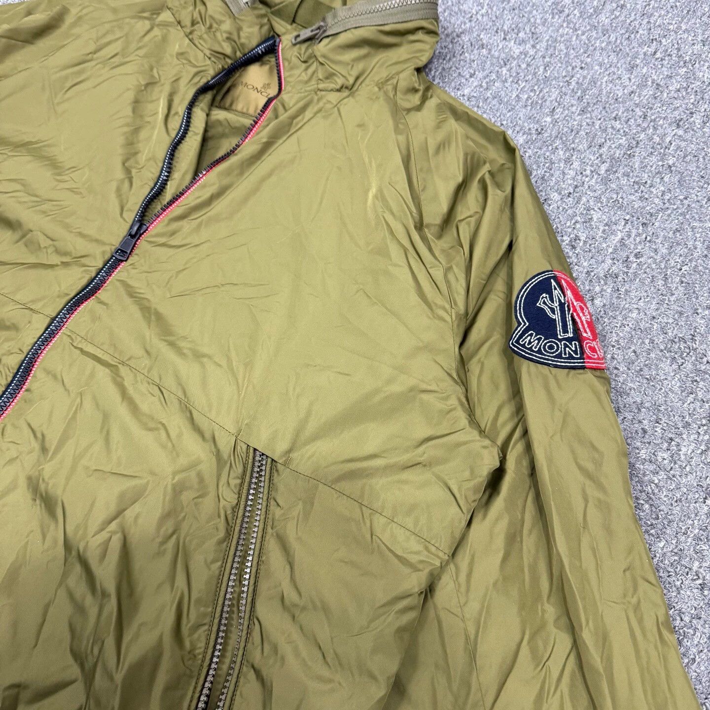 Moncler Moncler Classic Logo Dark Green Jacket Size 5 Size US L / EU 52-54 / 3 - 3 Thumbnail