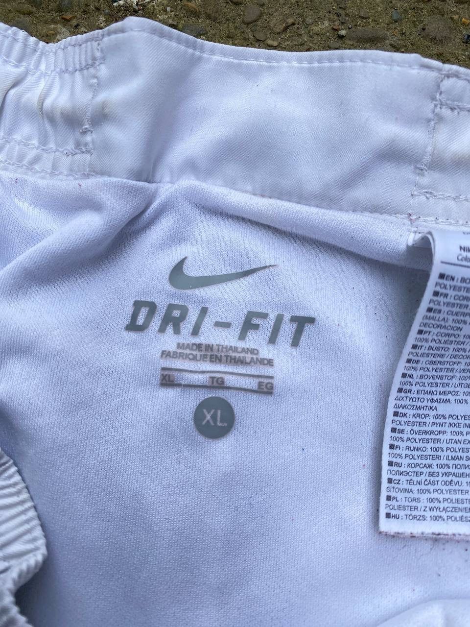 Nike Nike Sportswear Soccer Inter vintage shorts Size US 36 / EU 52 - 9 Thumbnail