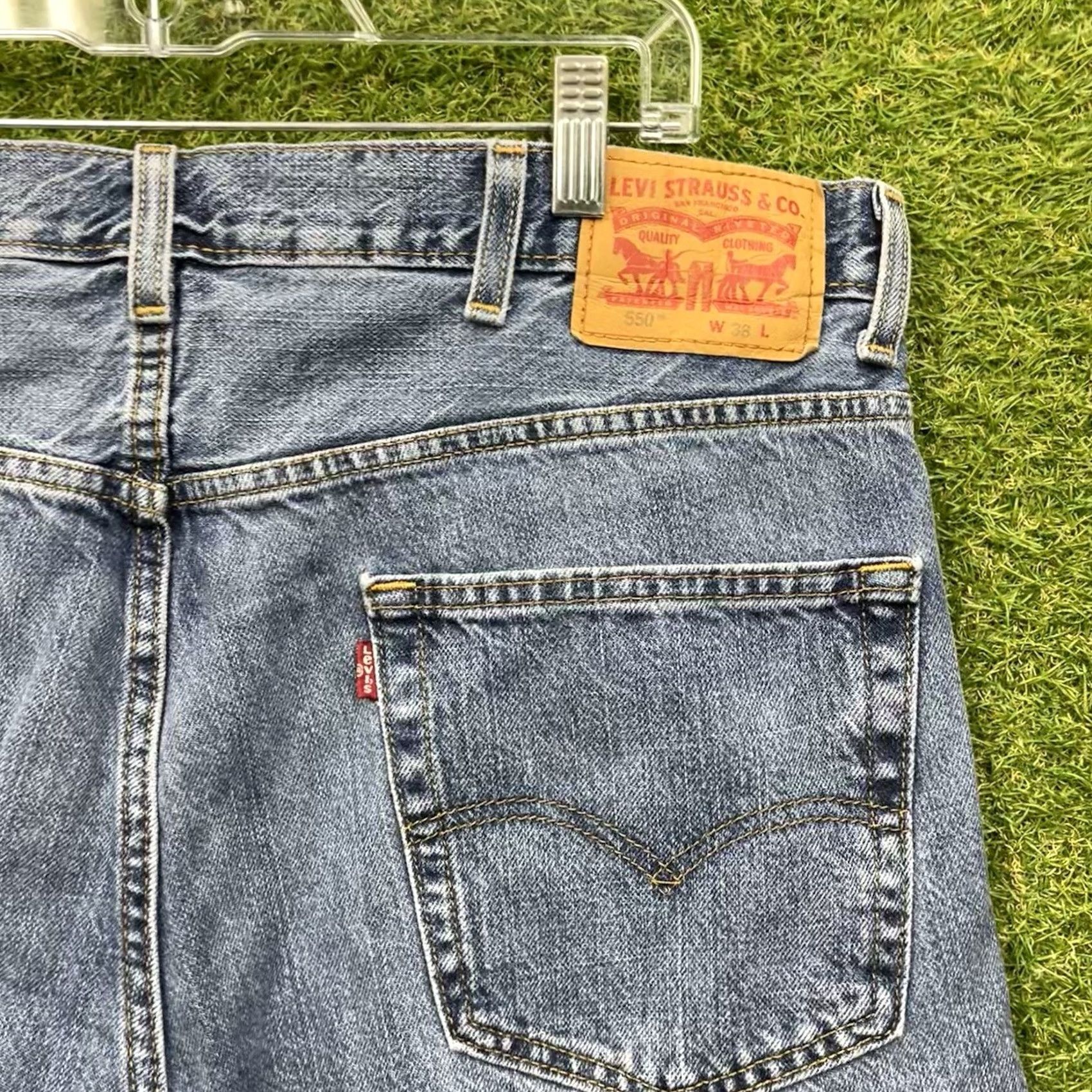 Levi's VINTAGE Levi's 550 Jorts Men 38 Medium Wash Denim Pocket 5-Pocket Relaxed 90s Y2K Curvy Baggy Skater Mens Blue Jeans Short Size US 38 / EU 54 - 3 Thumbnail