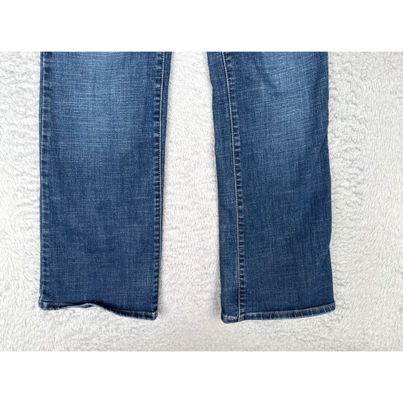 Lee Lee Jeans Women Jeans 6P Blue Denim Curvy Fit Bootcut Cotton Blend Mid Rise 28x31 5-Pocket Zipper Embroidered Machine Washable Vintage No Size 28" / US 6 / IT 42 - 2 Thumbnail