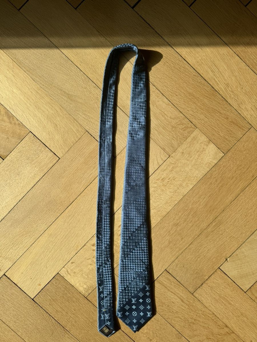 Louis Vuitton Louis Vuitton Monogramm Tie Size ONE SIZE - 6 Thumbnail