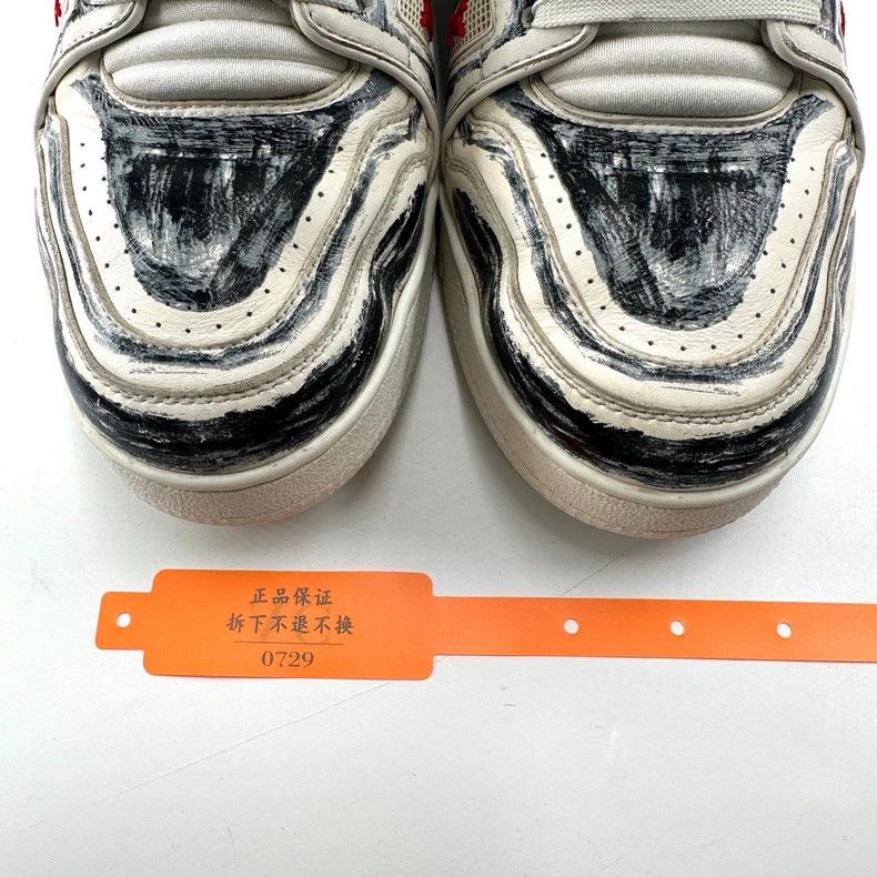Louis Vuitton Louis Vuitton Trainer black and white hand-painted graffit Size US 8.5 / EU 41-42 - 9 Thumbnail