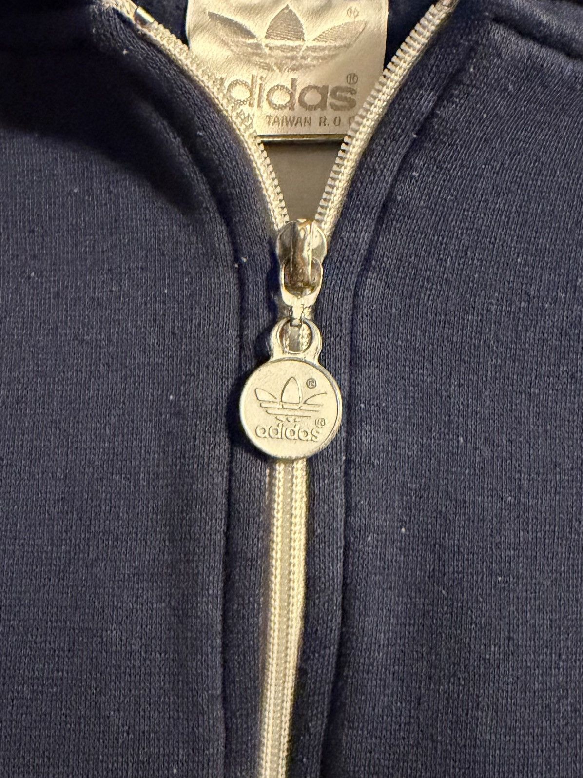 Adidas vtg 80s adidas 3 tone zip up sweatshirt fits M-L Size US M / EU 48-50 / 2 - 3 Thumbnail