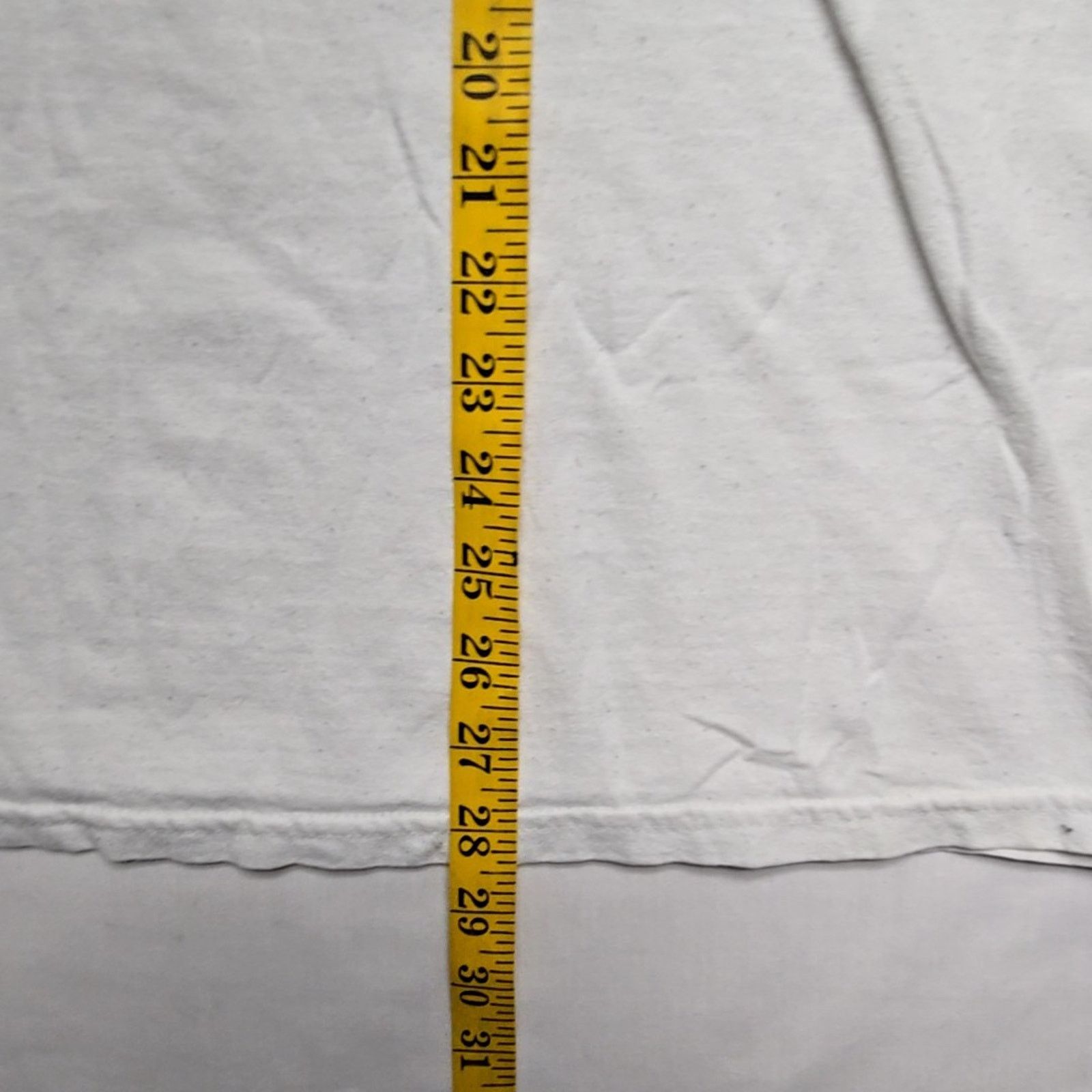 Gildan Vintage Riviera Hotel Casino Las Vegas Gildan XL White Tee Size US XL / EU 56 / 4 - 14 Thumbnail